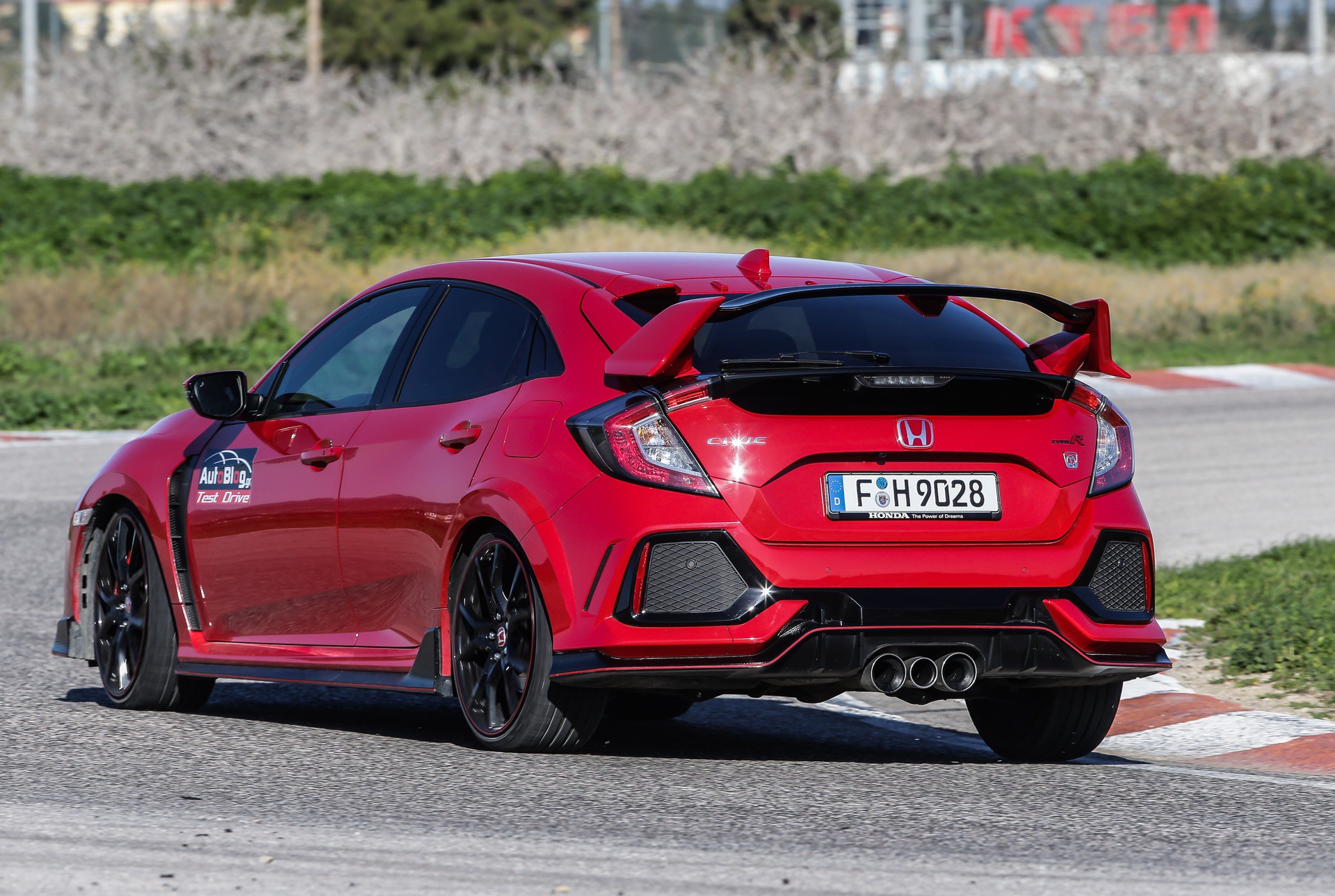 Track_Test_Honda_Civic_Type_R_003