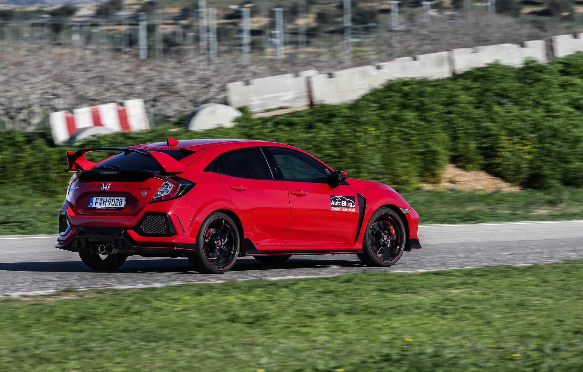 Track_Test_Honda_Civic_Type_R_006