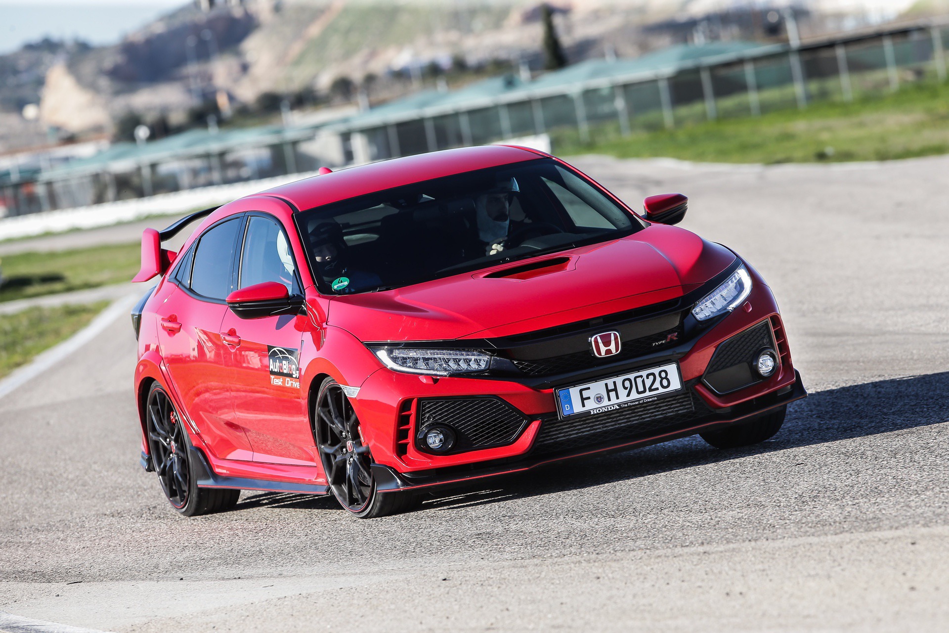 Track_Test_Honda_Civic_Type_R_009