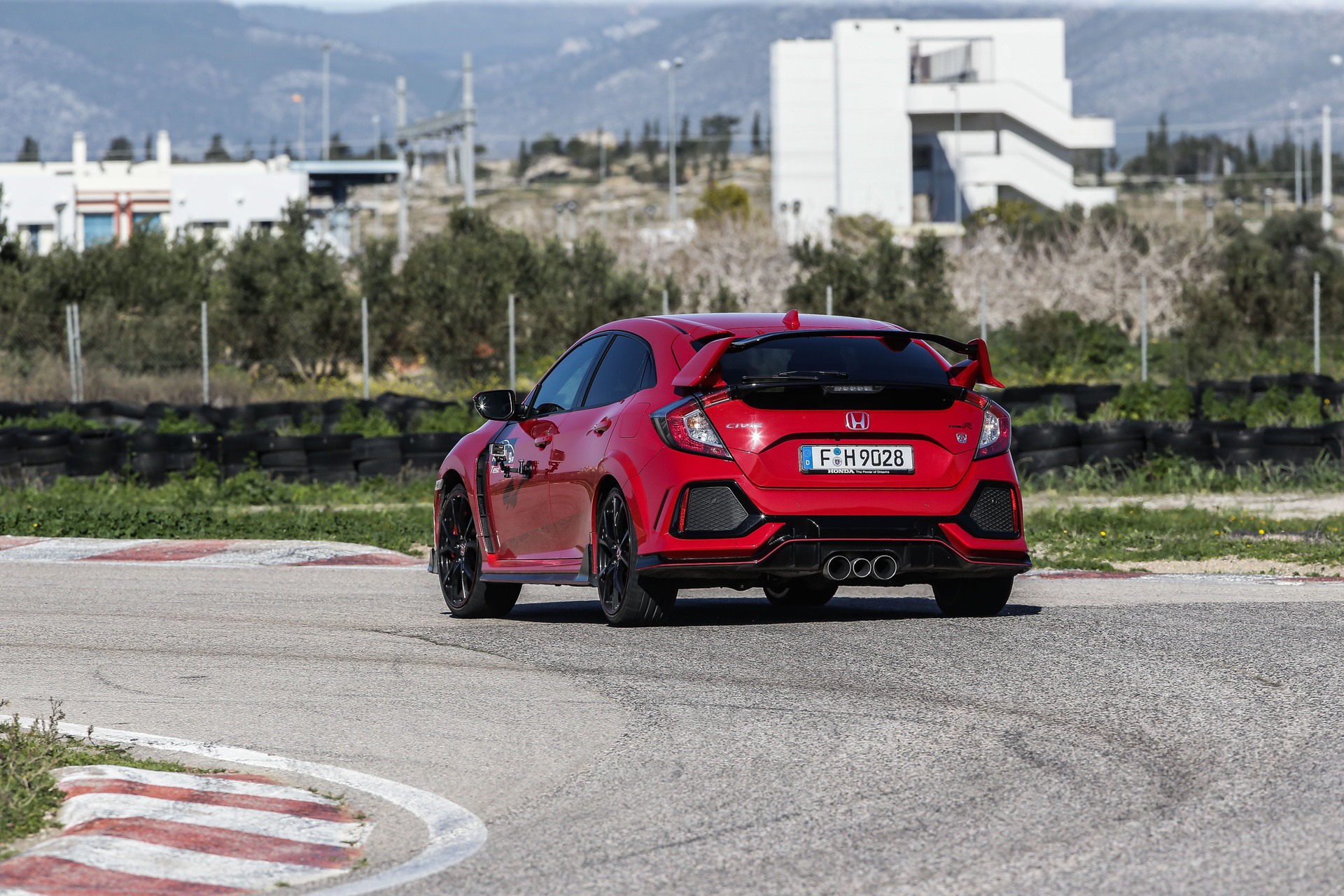 Track_Test_Honda_Civic_Type_R_013