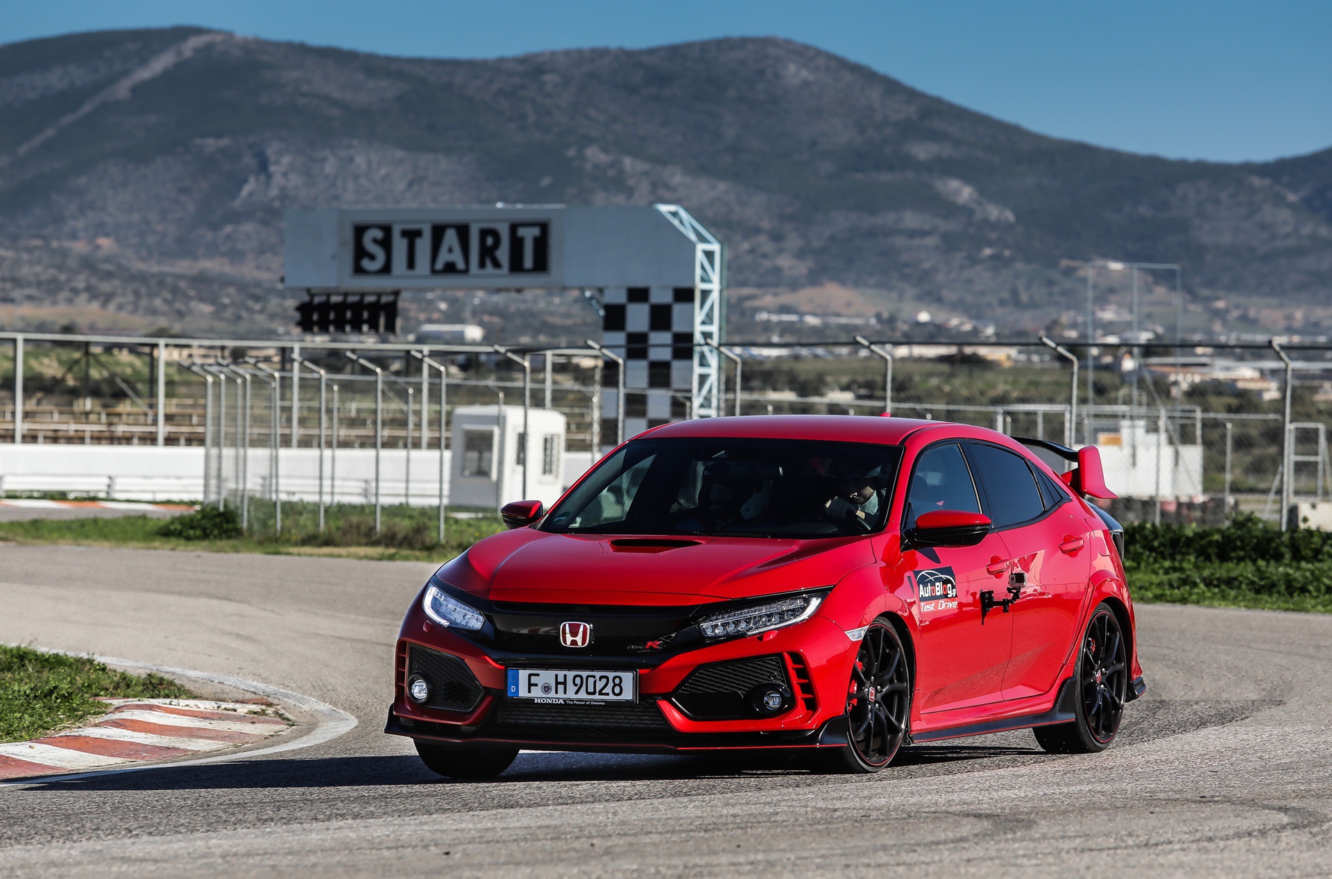 Track_Test_Honda_Civic_Type_R_019