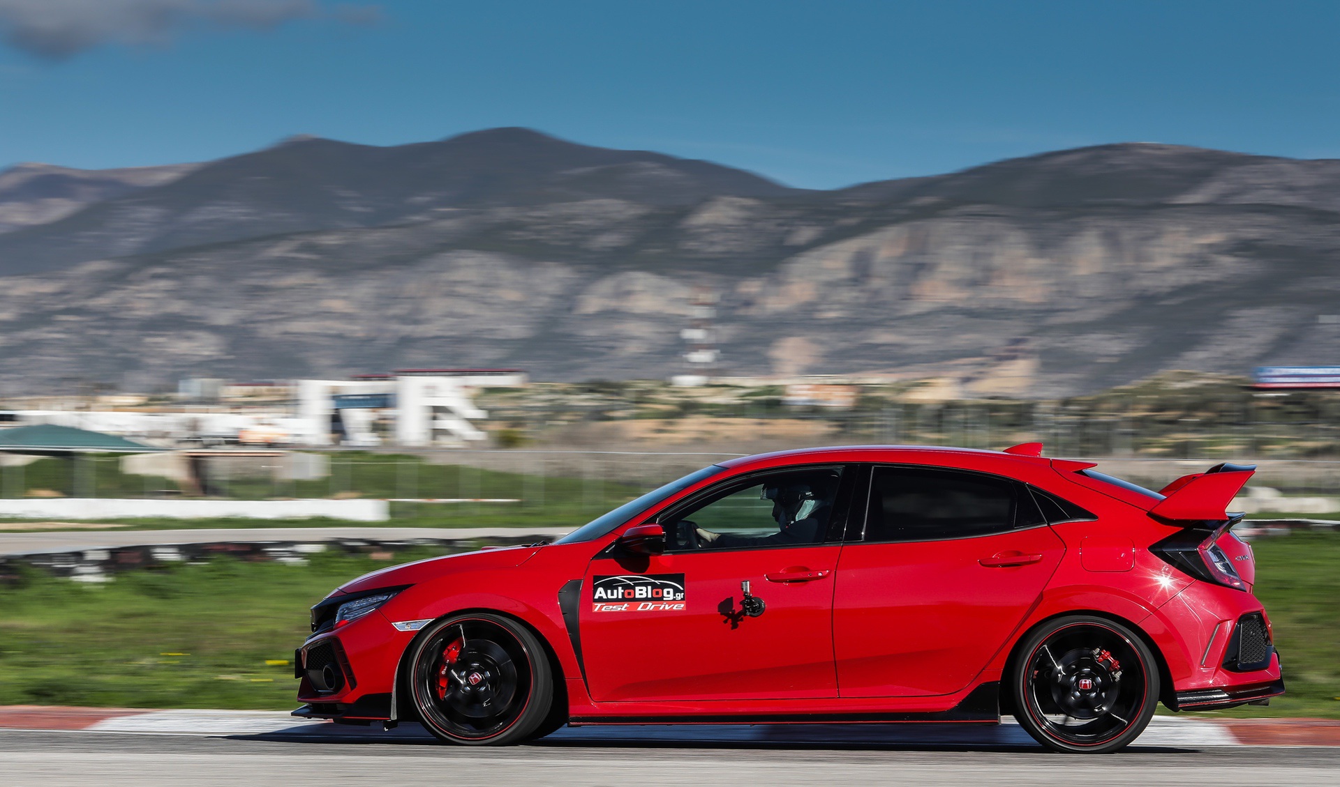 Track_Test_Honda_Civic_Type_R_020