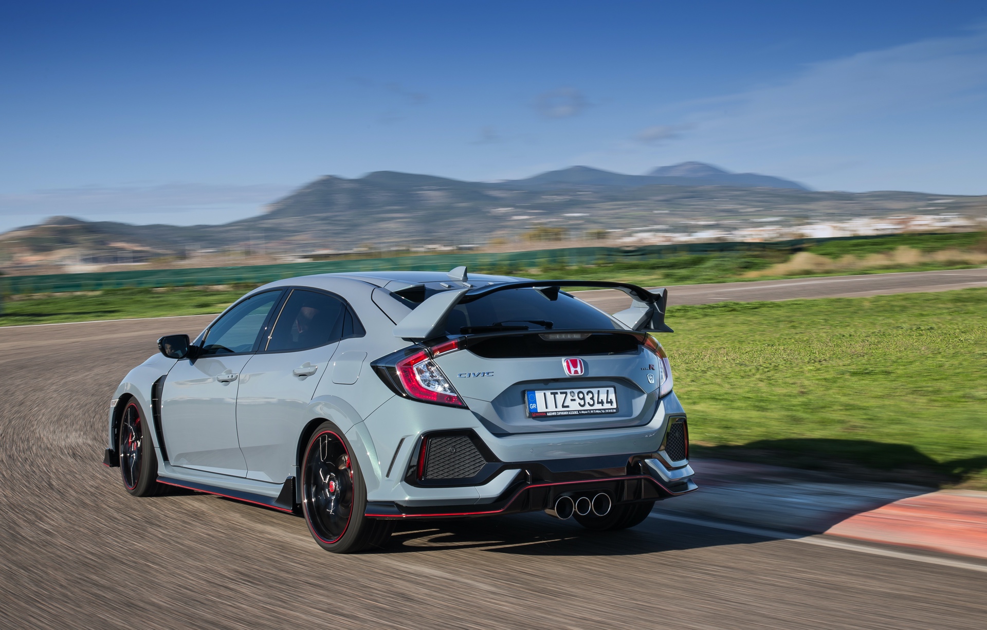 Track_Test_Honda_Civic_Type_R_069