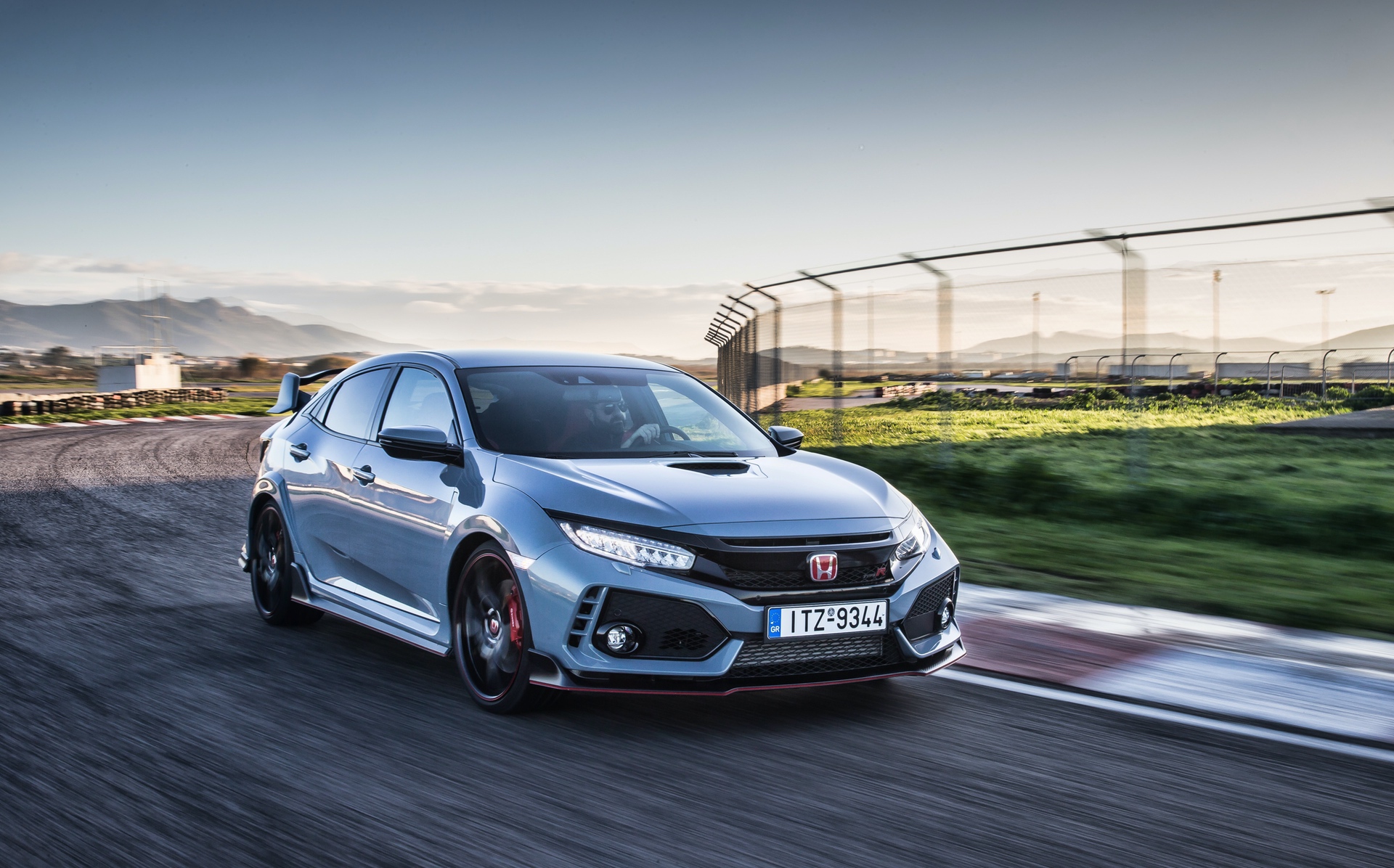Track_Test_Honda_Civic_Type_R_077