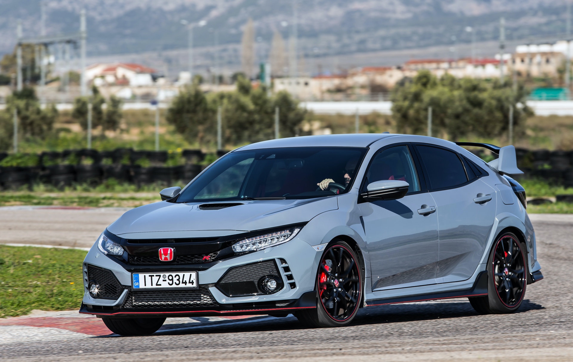 Track_Test_Honda_Civic_Type_R_079
