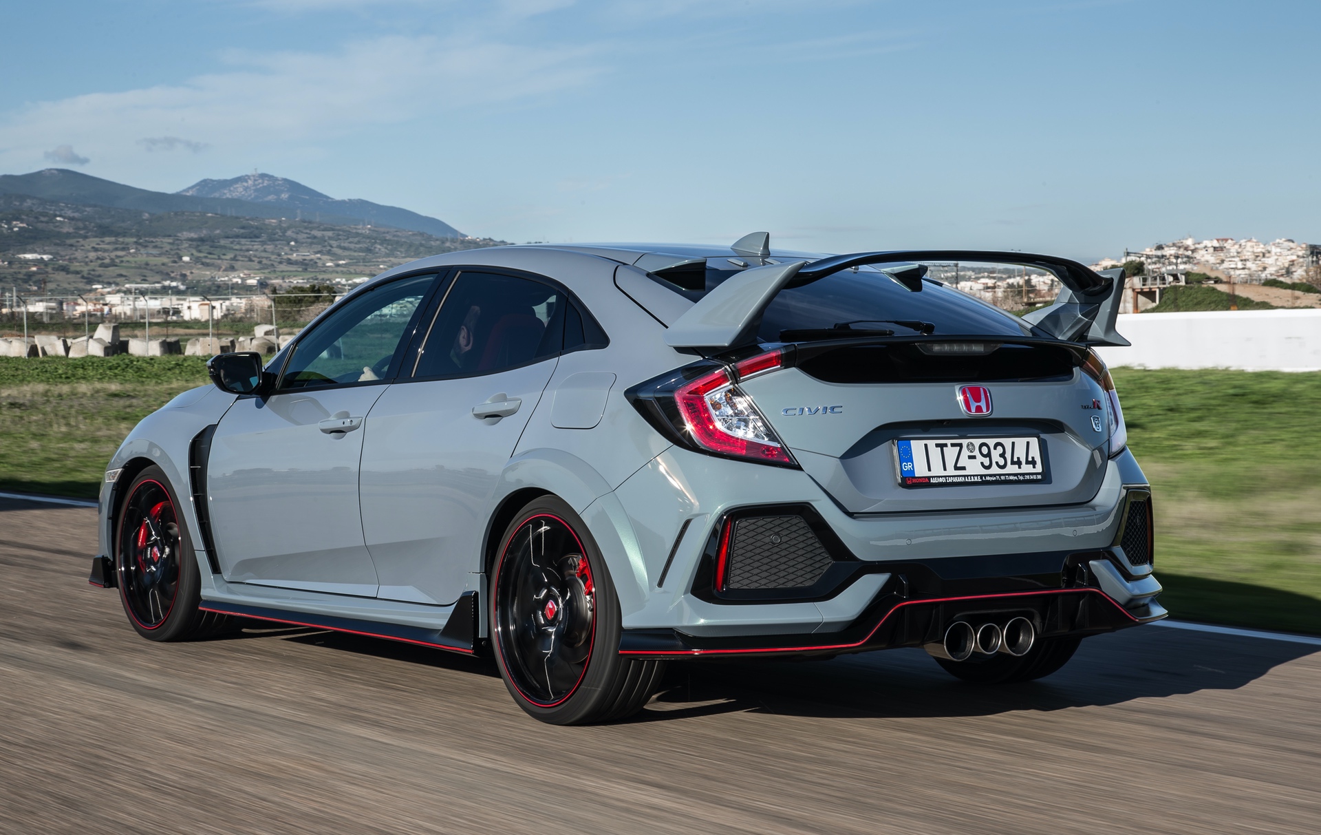 Track_Test_Honda_Civic_Type_R_091