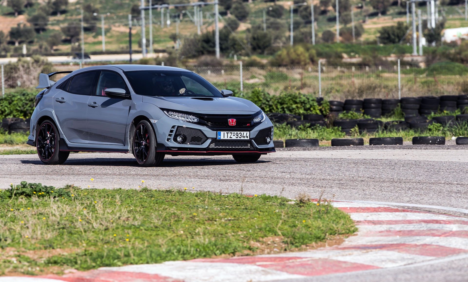 Track_Test_Honda_Civic_Type_R_094