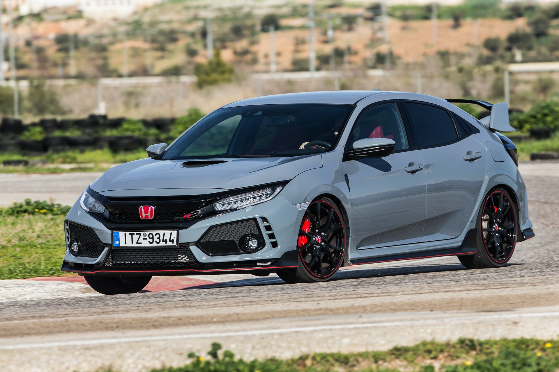 Track_Test_Honda_Civic_Type_R_096