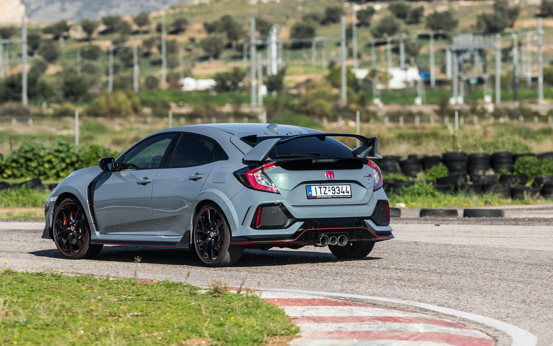 Track_Test_Honda_Civic_Type_R_102