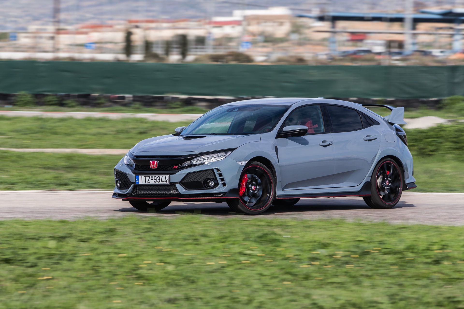 Track_Test_Honda_Civic_Type_R_107