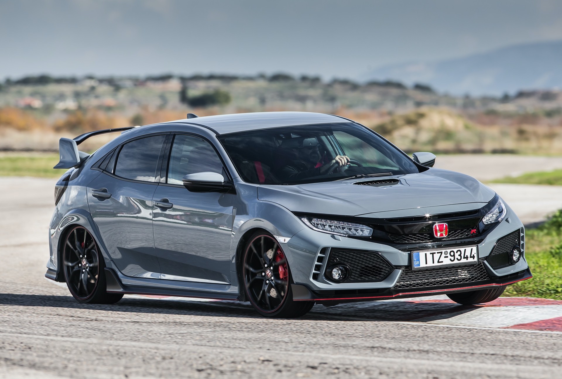 Track_Test_Honda_Civic_Type_R_110