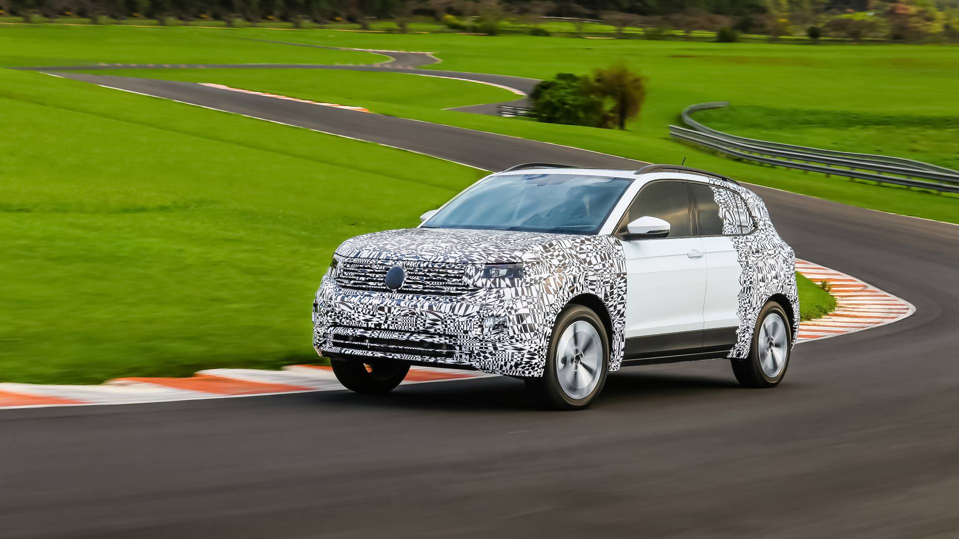 VW_T-Cross_0002