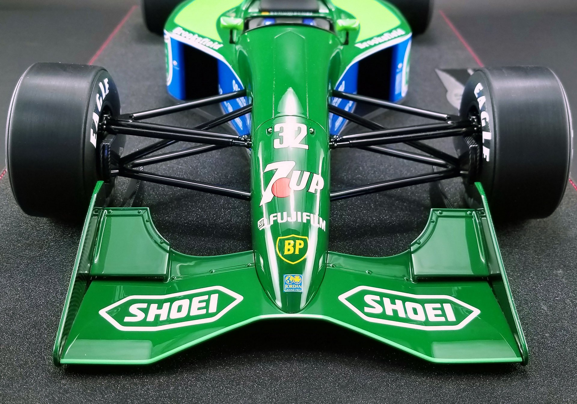 1991_Jordan_F1_car_Schumacher_scale_0005