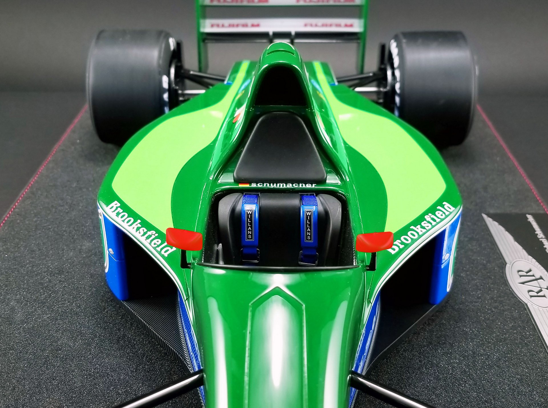 1991_Jordan_F1_car_Schumacher_scale_0008