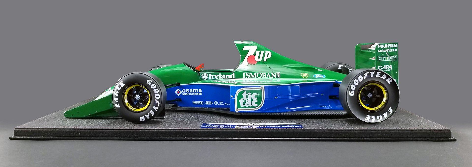 1991_Jordan_F1_car_Schumacher_scale_0010
