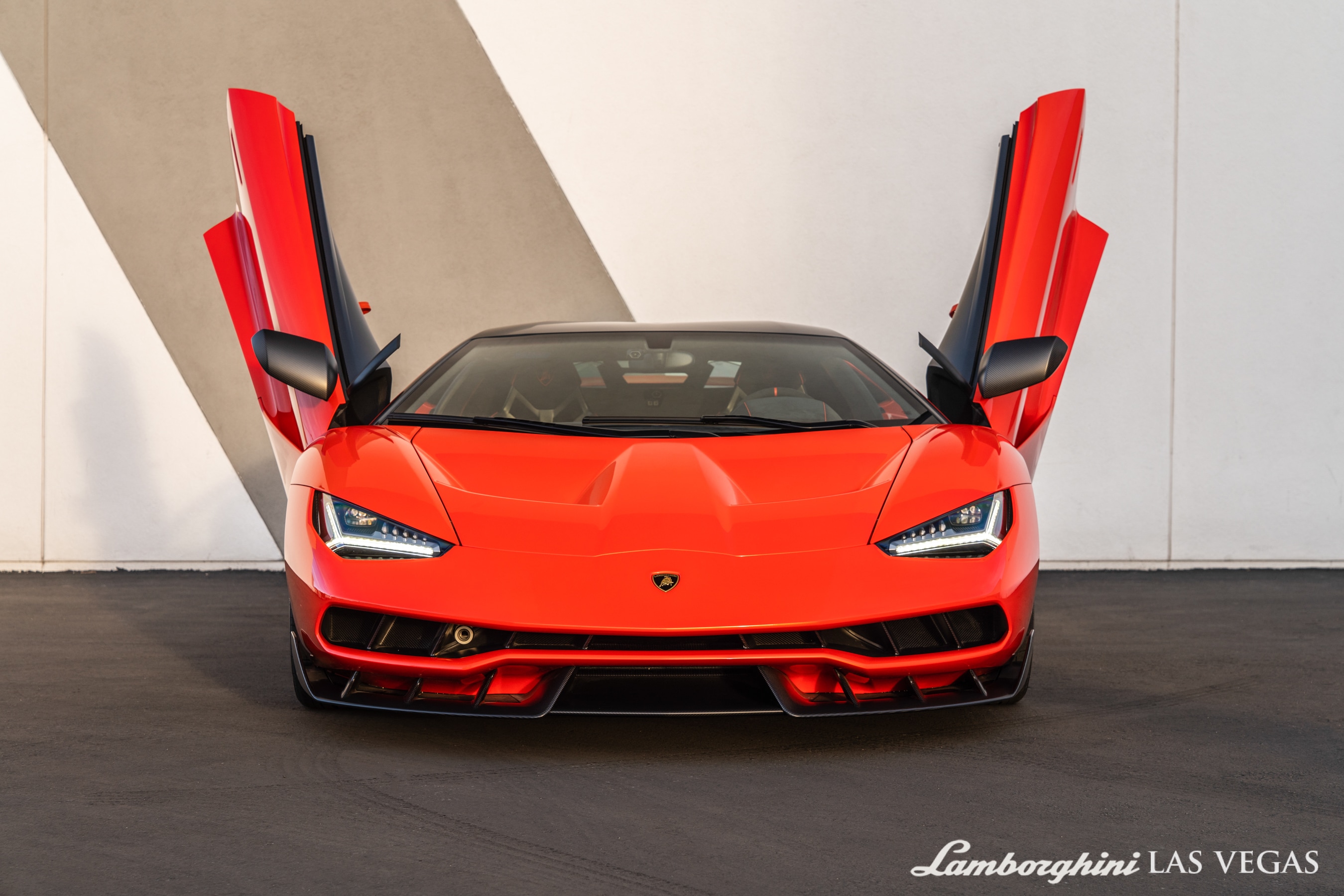 2017_Lamborghini_Centenario_for_sale_0021