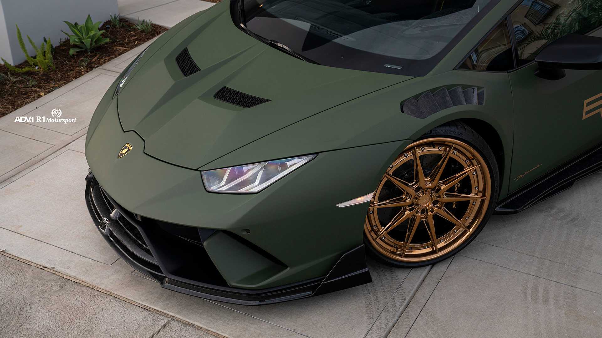 Lamborghini-Huracan-Performante-by-R1-Motorsport-5