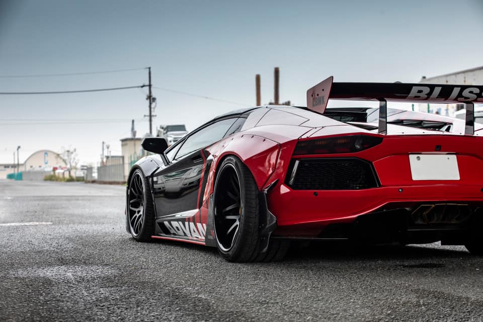 Liberty_Walk_Lamborghini_Aventador_0003