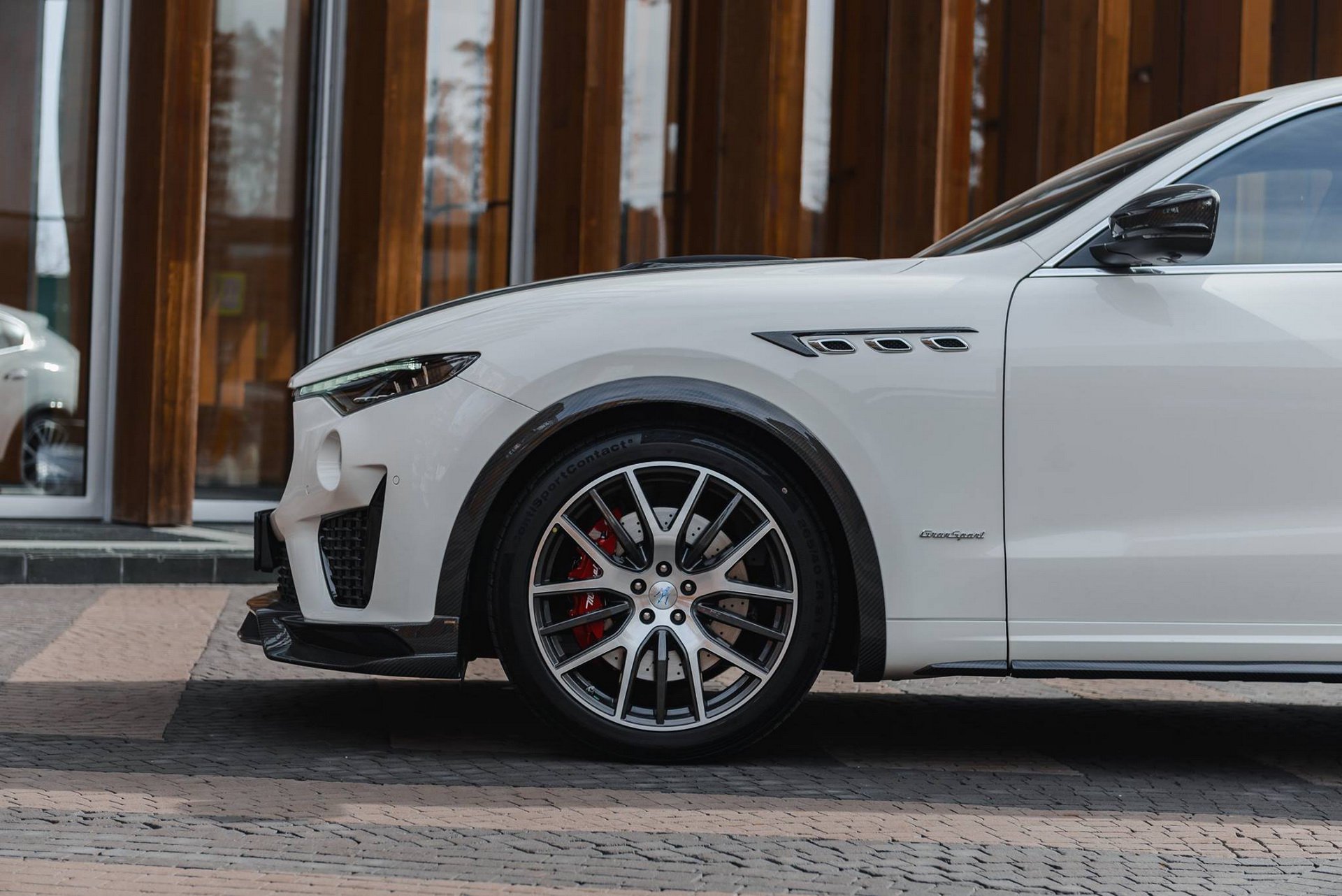 Maserati_Levante_Shtorm_GT_by_Larte_Design_0006