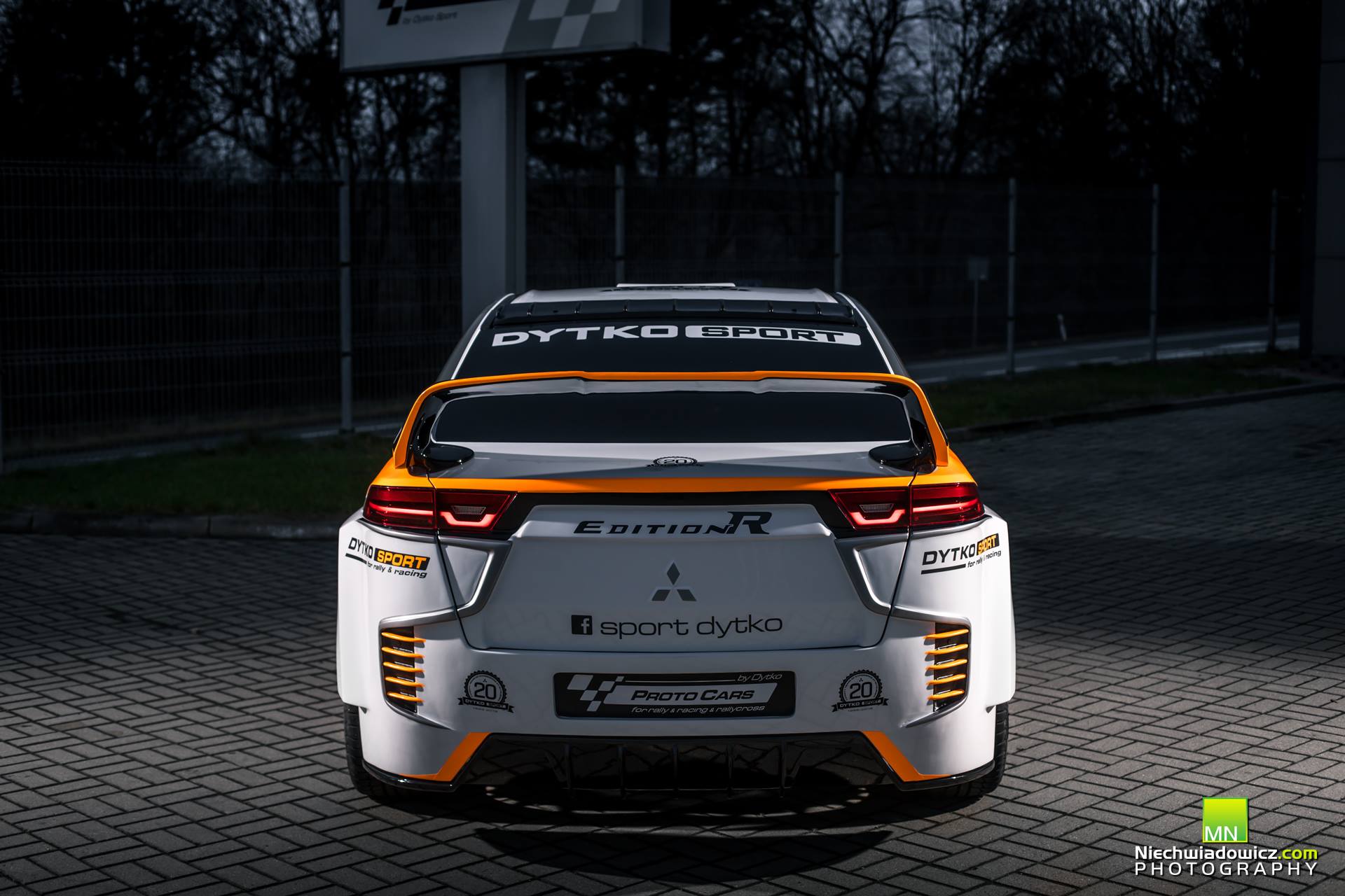 Mitsubishi_Lancer_Edition_R_by_Dytko_Sport_0005