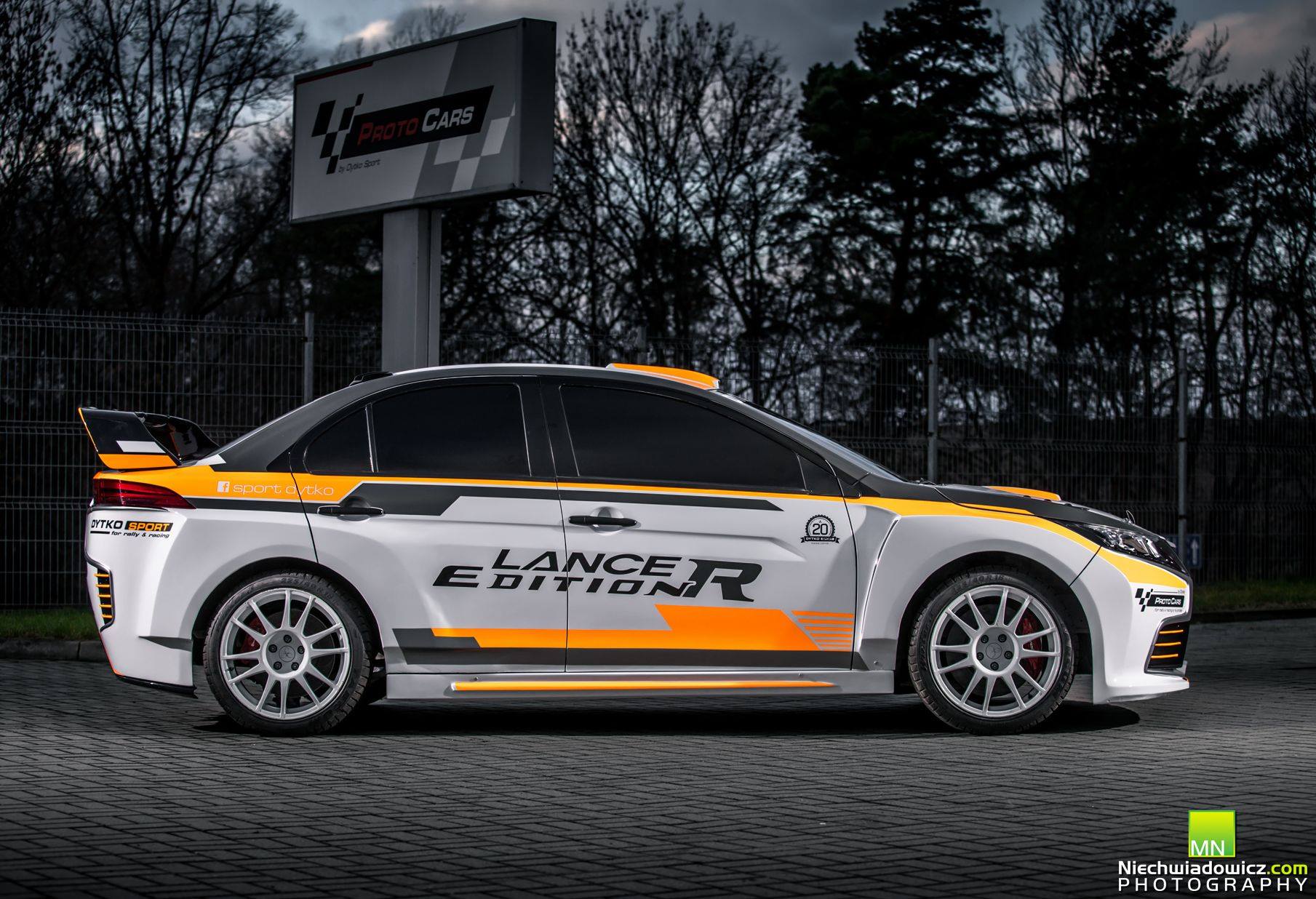 Mitsubishi_Lancer_Edition_R_by_Dytko_Sport_0008