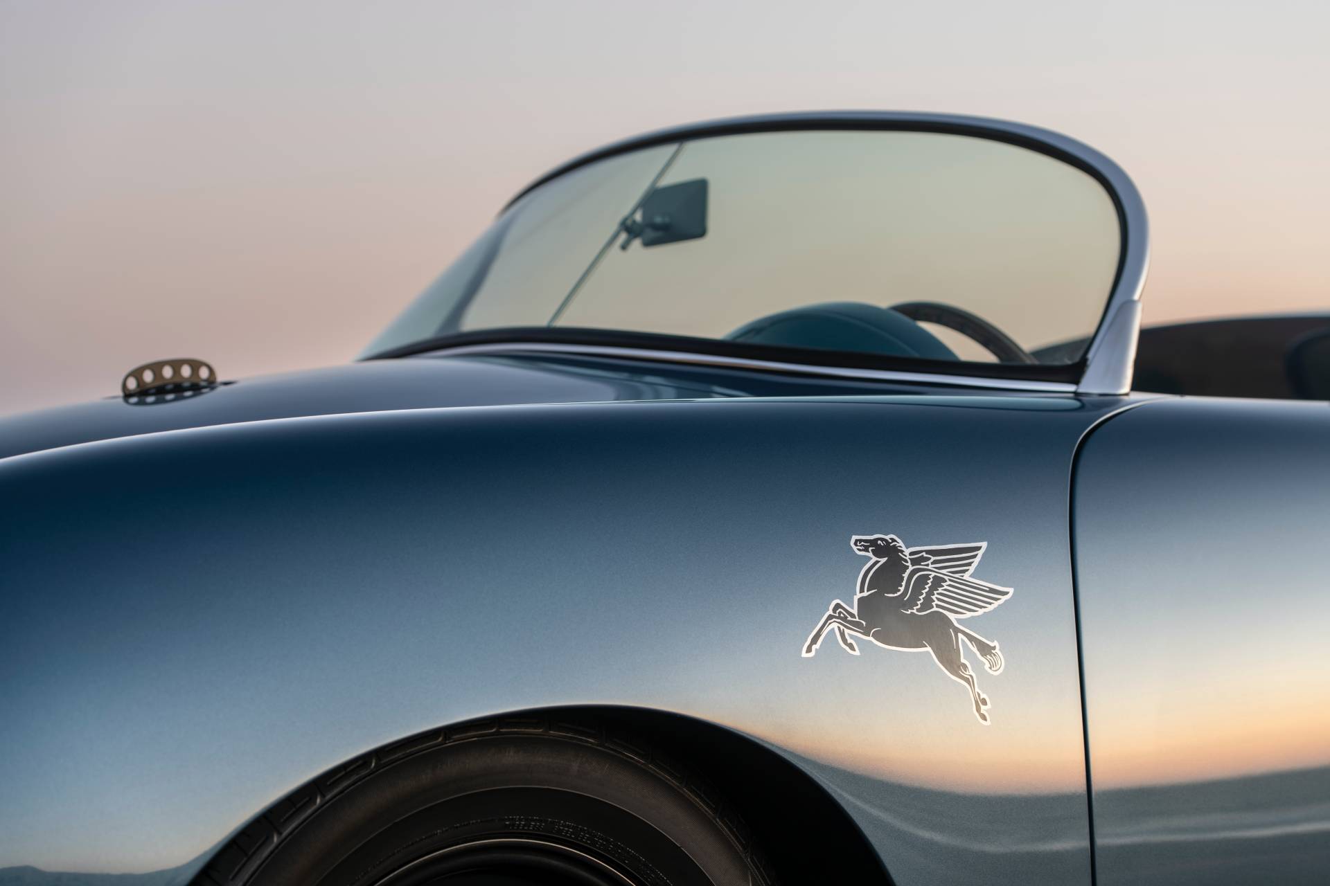 Porsche-356-Speedster-1959-Aquamarine-Transitional-By-Emory-Motorsport-10