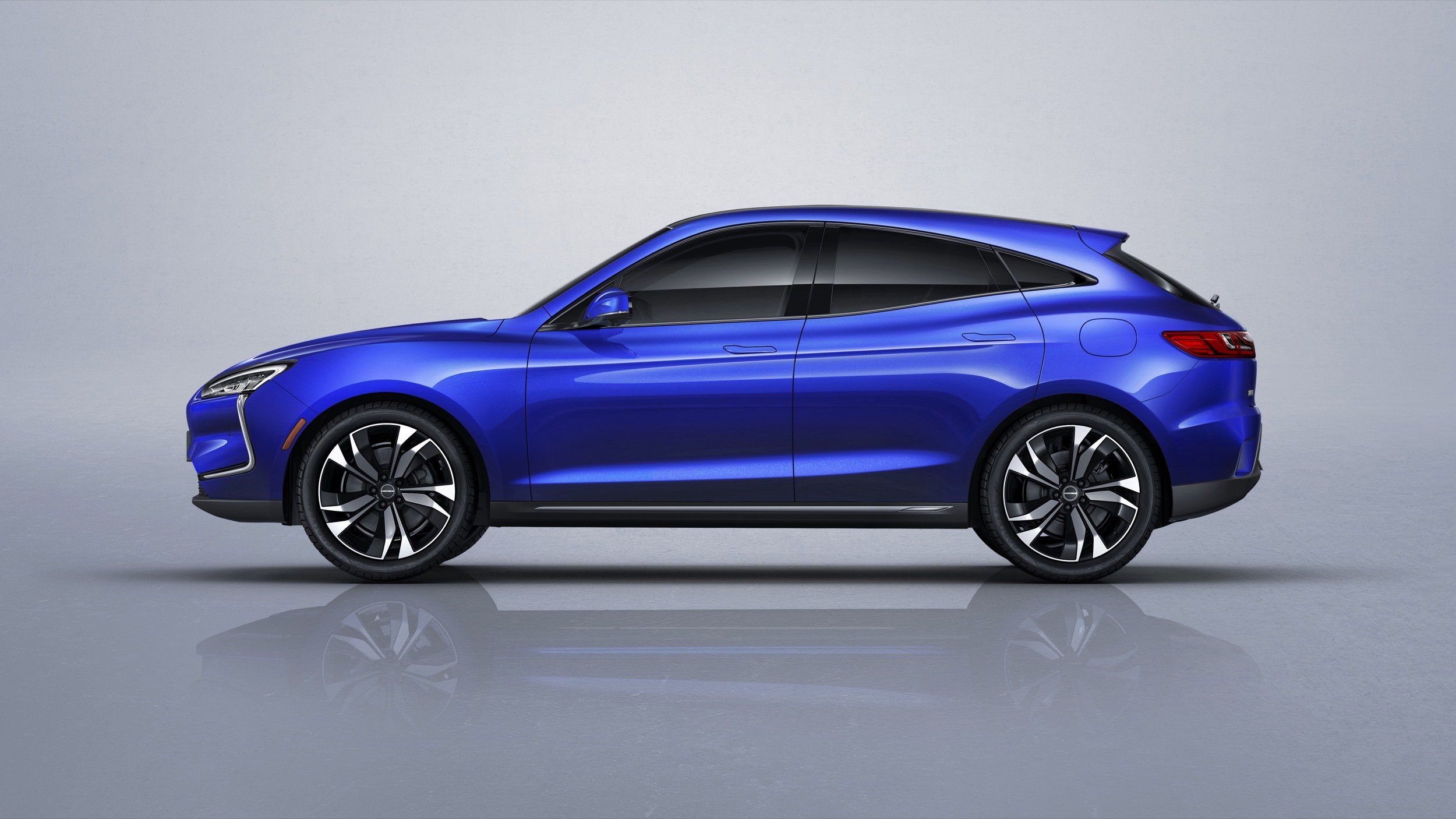 Η SF Motors μετονομάζεται σε Seres και παρουσιάζει το SF5 ... Η SF Motors μετονομάζεται σε Seres και παρουσιάζει το SF5 ...