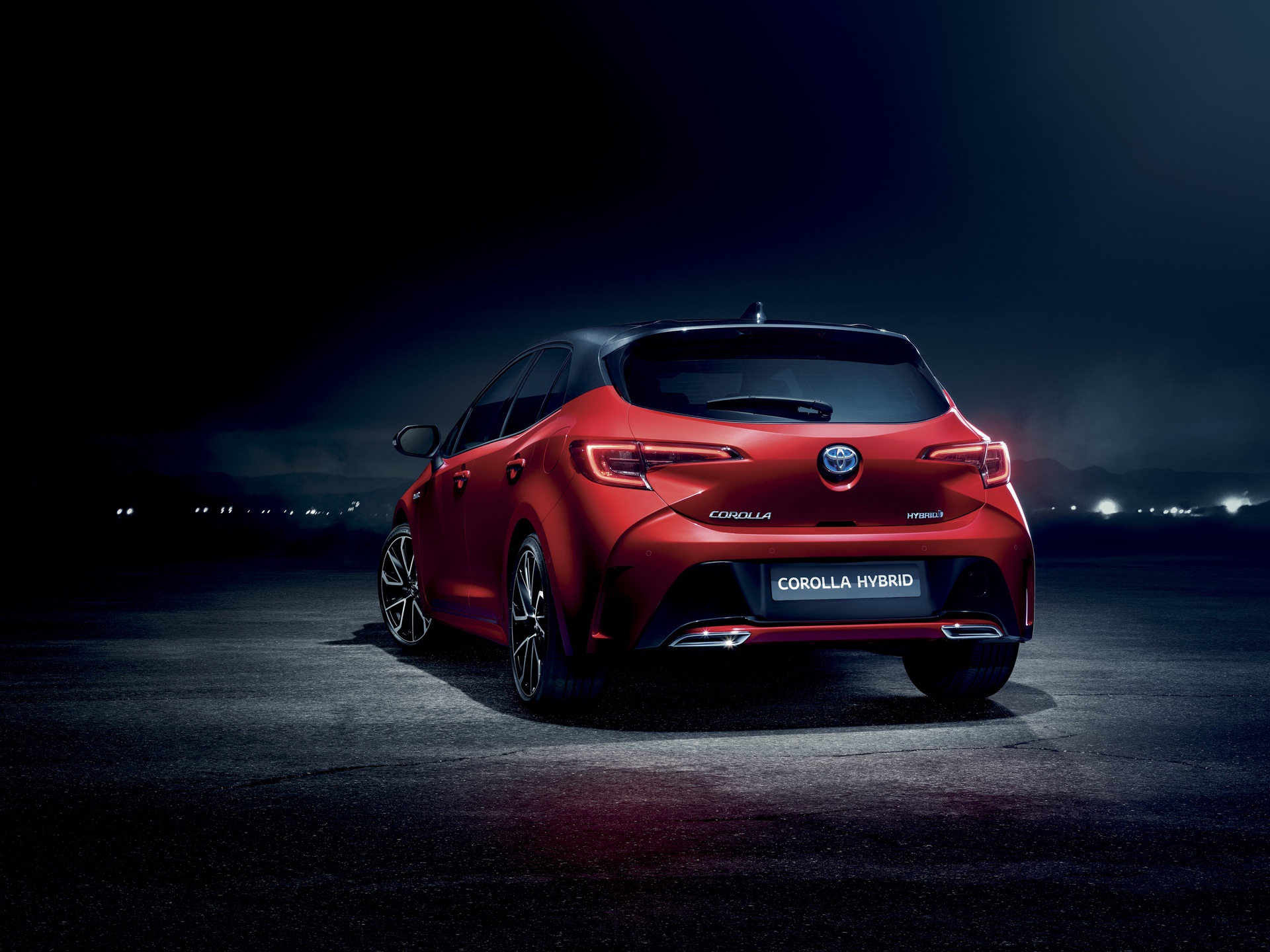 2019_Toyota_Corolla_Hatchback_04