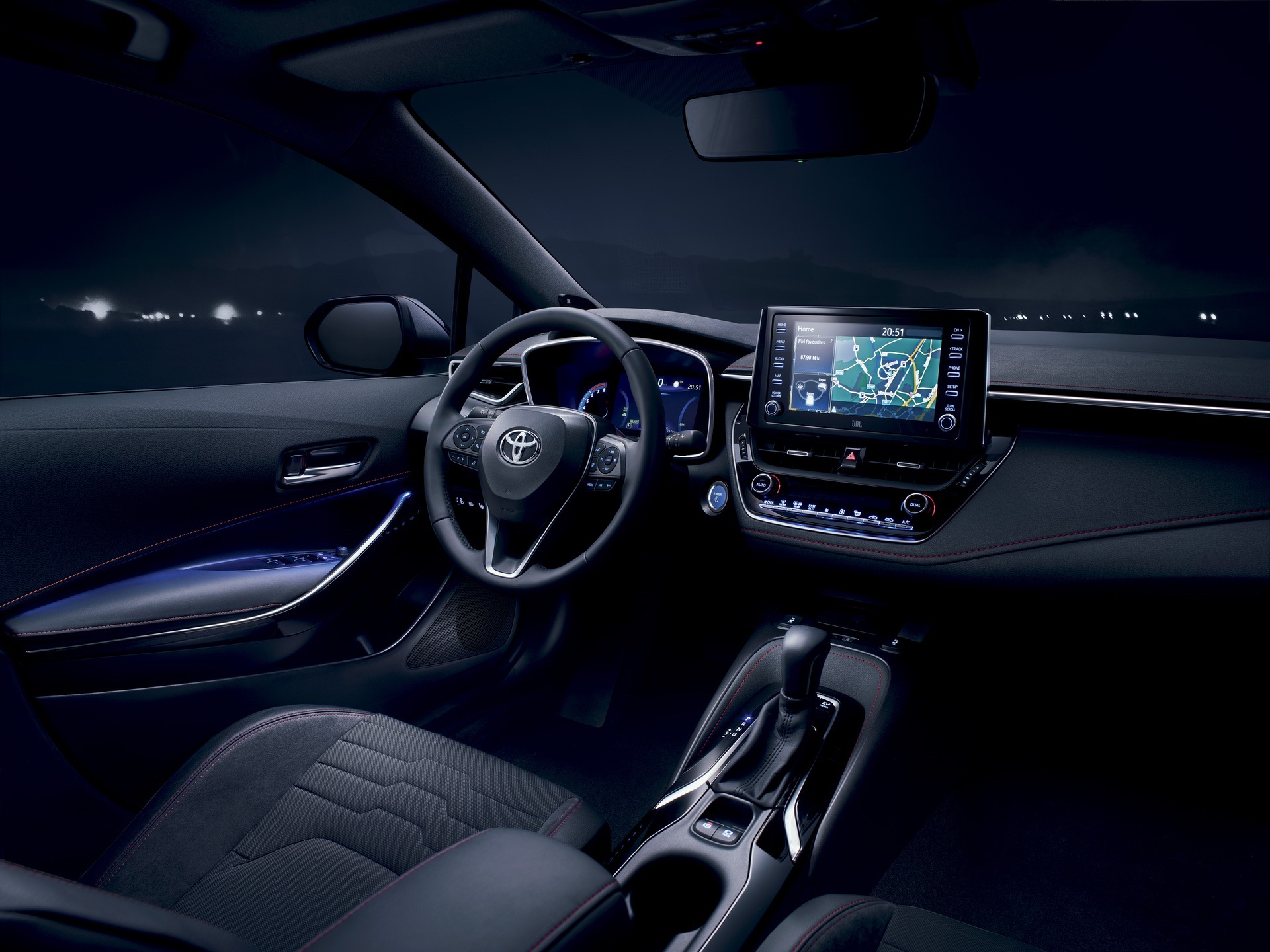2019_Toyota_Corolla_Hatchback_06