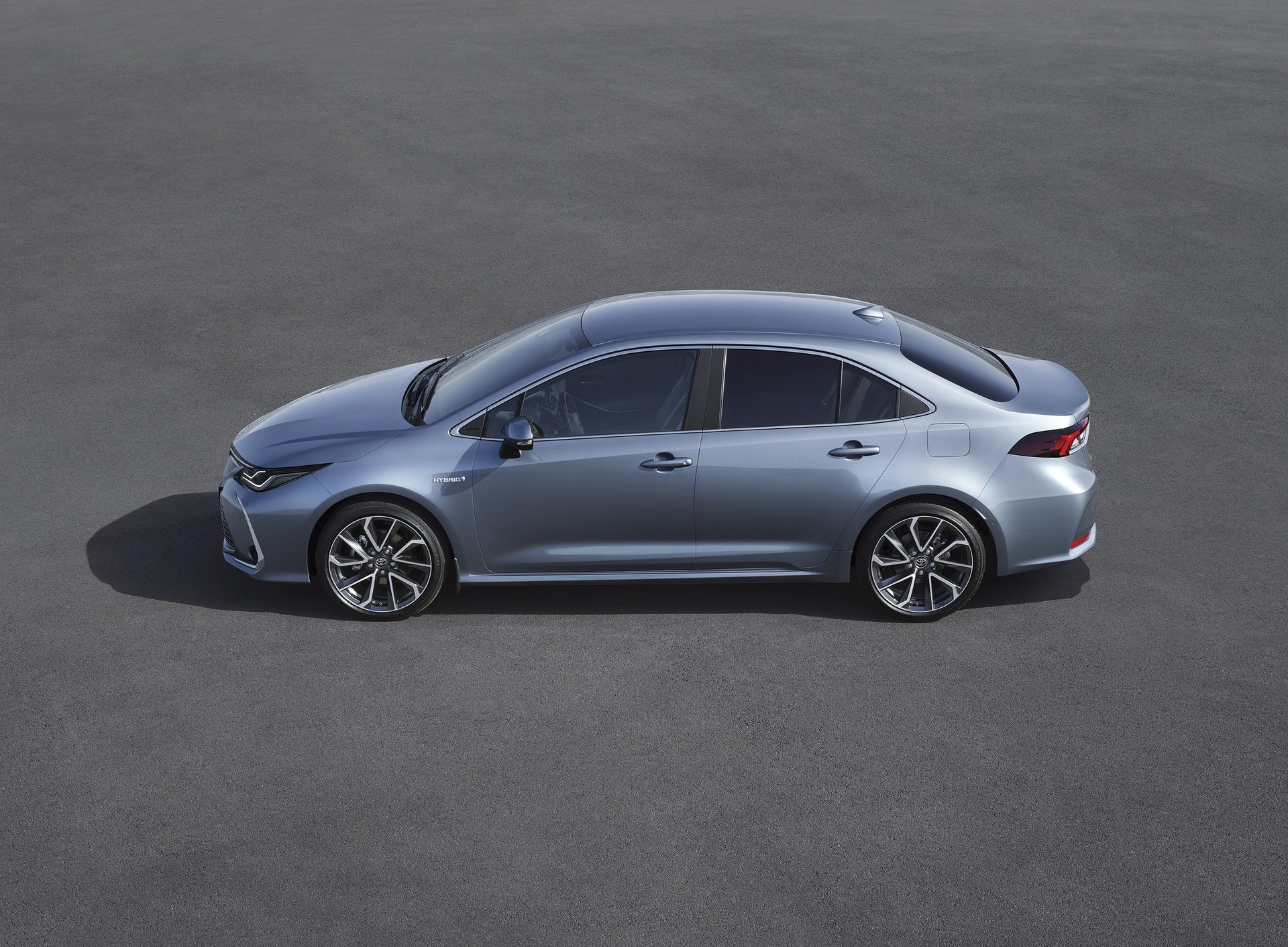 2019_Toyota_Corolla_Sedan_02