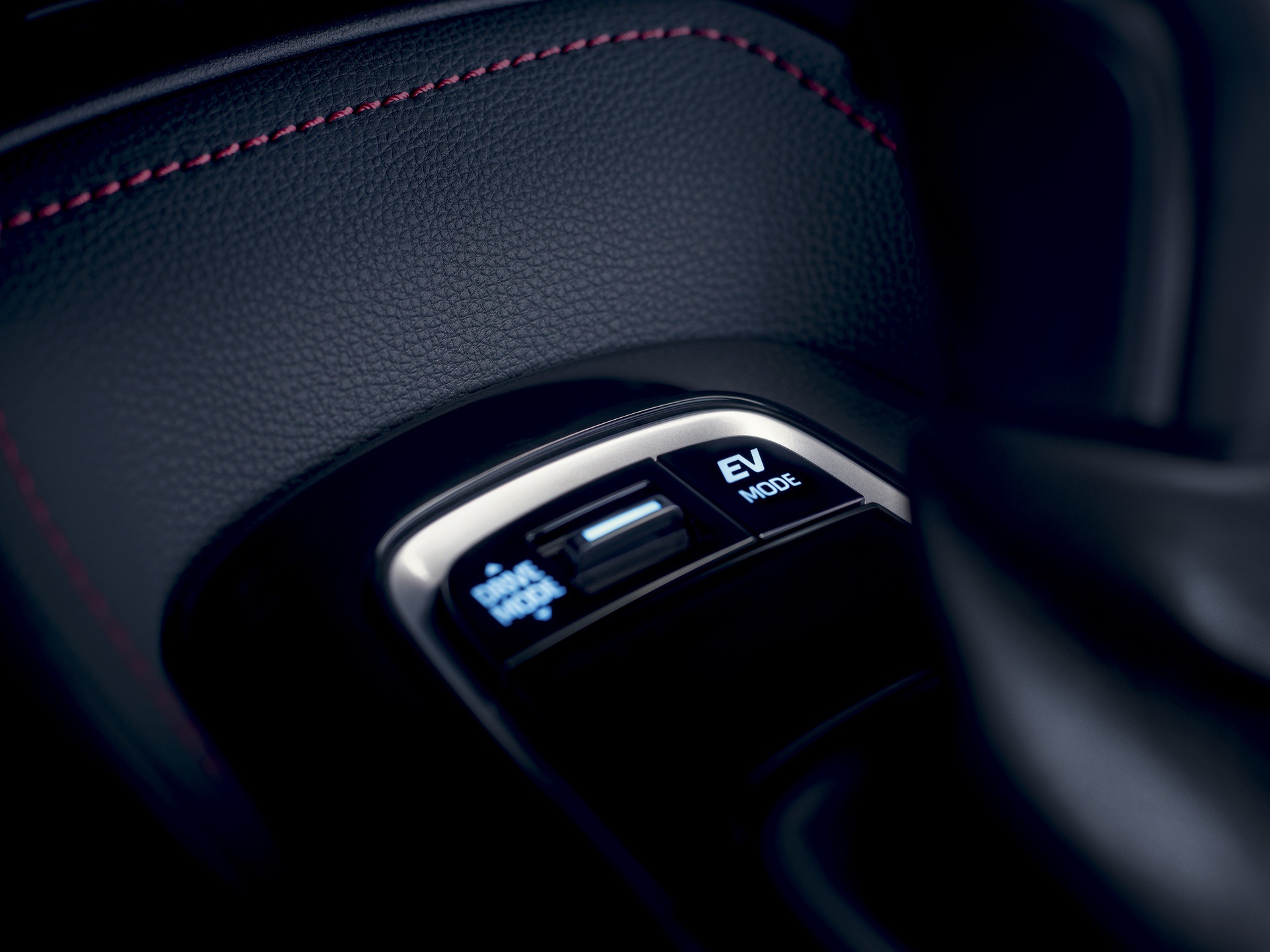 2019_Toyota_Corolla_Sedan_04