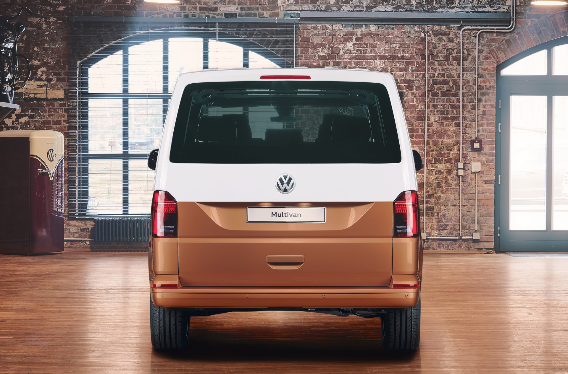 Επίσημο: Volkswagen Multivan 6.1 - Autoblog.gr Επίσημο: Volkswagen Multivan 6.1 - Autoblog.gr