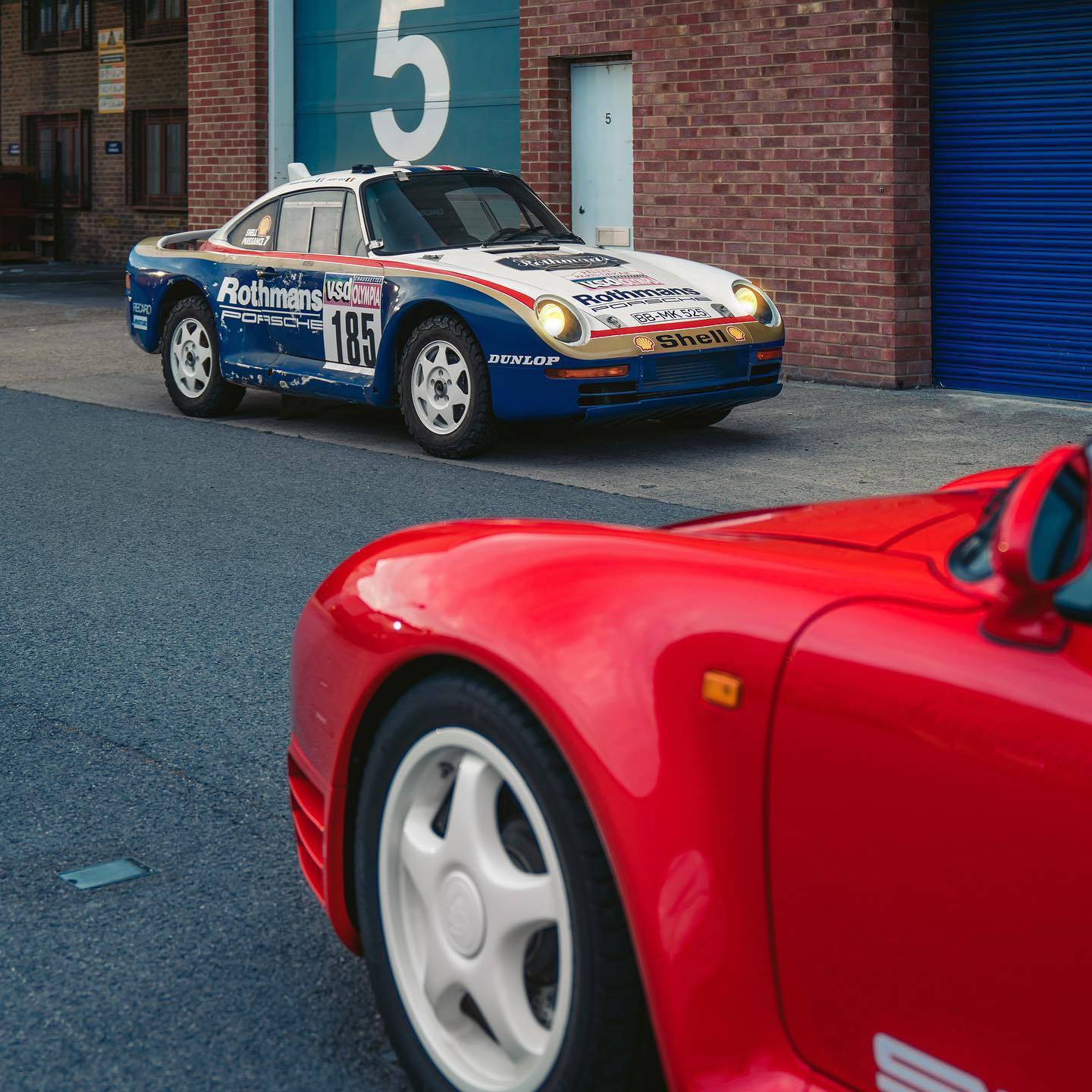 1985_Porsche_959_Paris-Dakar_Rally_Car_0002