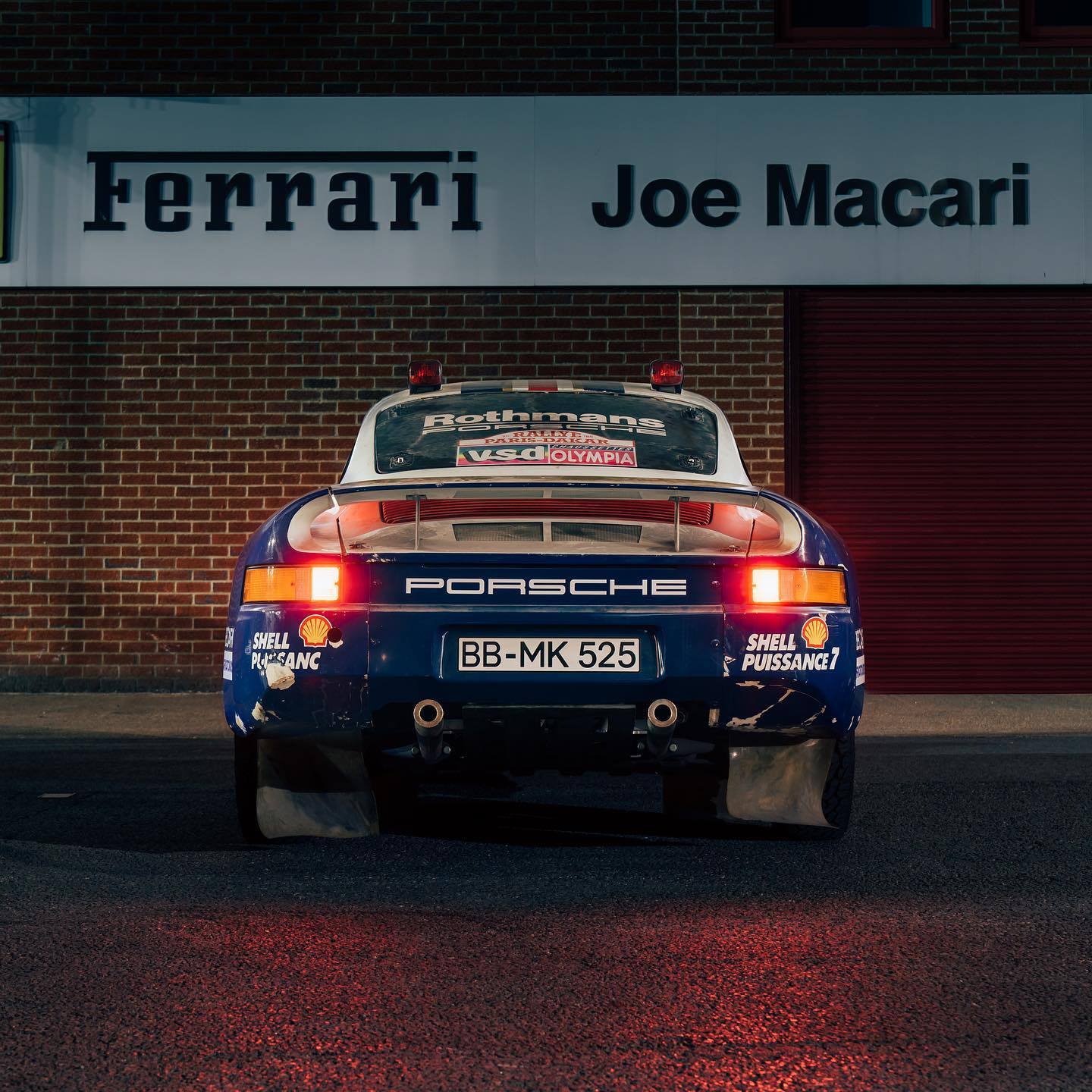 1985_Porsche_959_Paris-Dakar_Rally_Car_0004