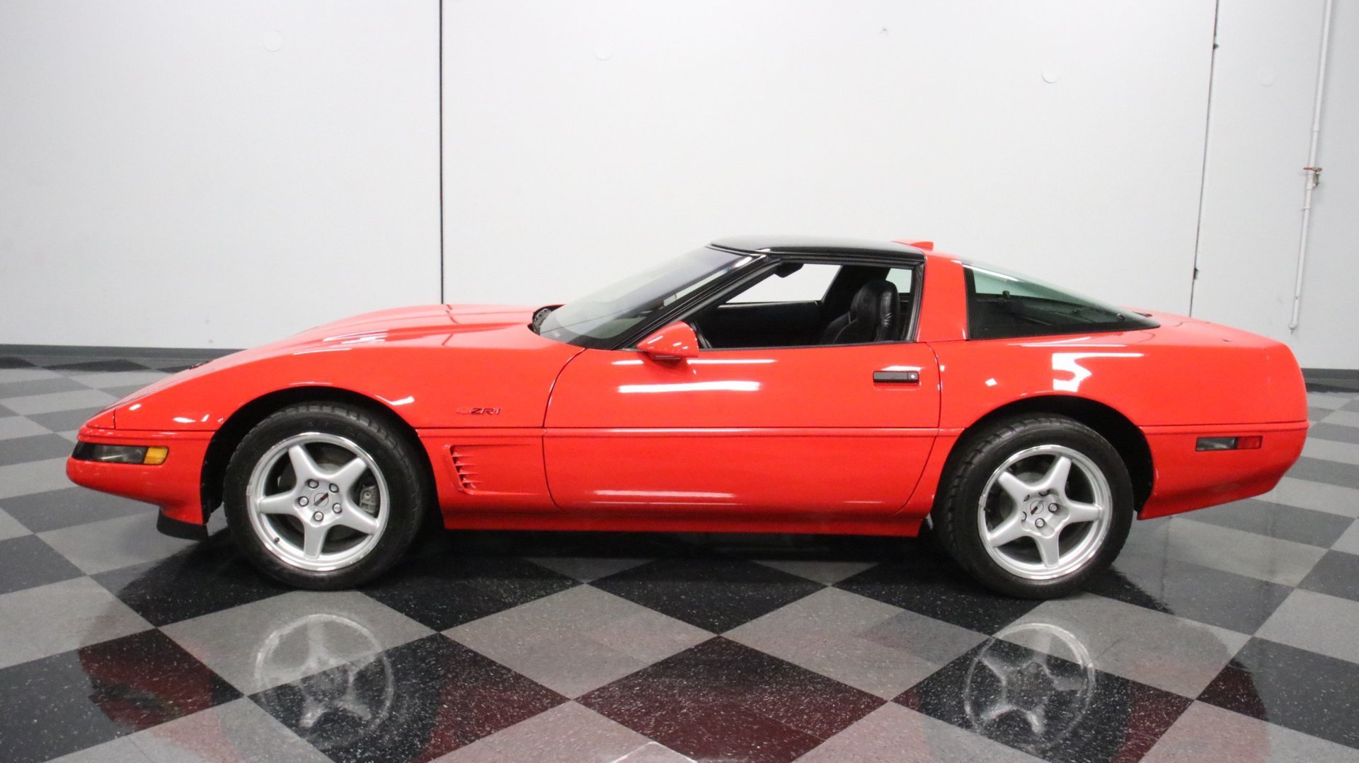 1995_Chevrolet_Corvette_ZR1_sale_0005