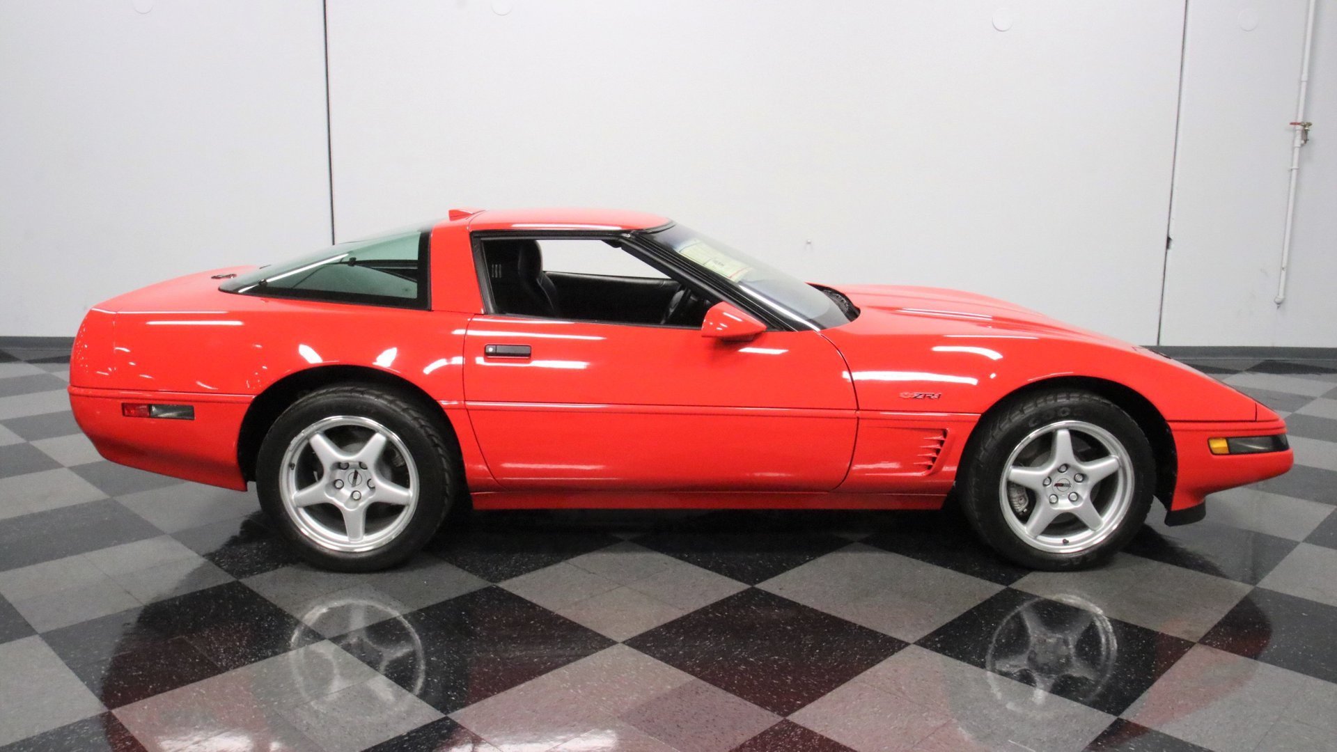 1995_Chevrolet_Corvette_ZR1_sale_0013