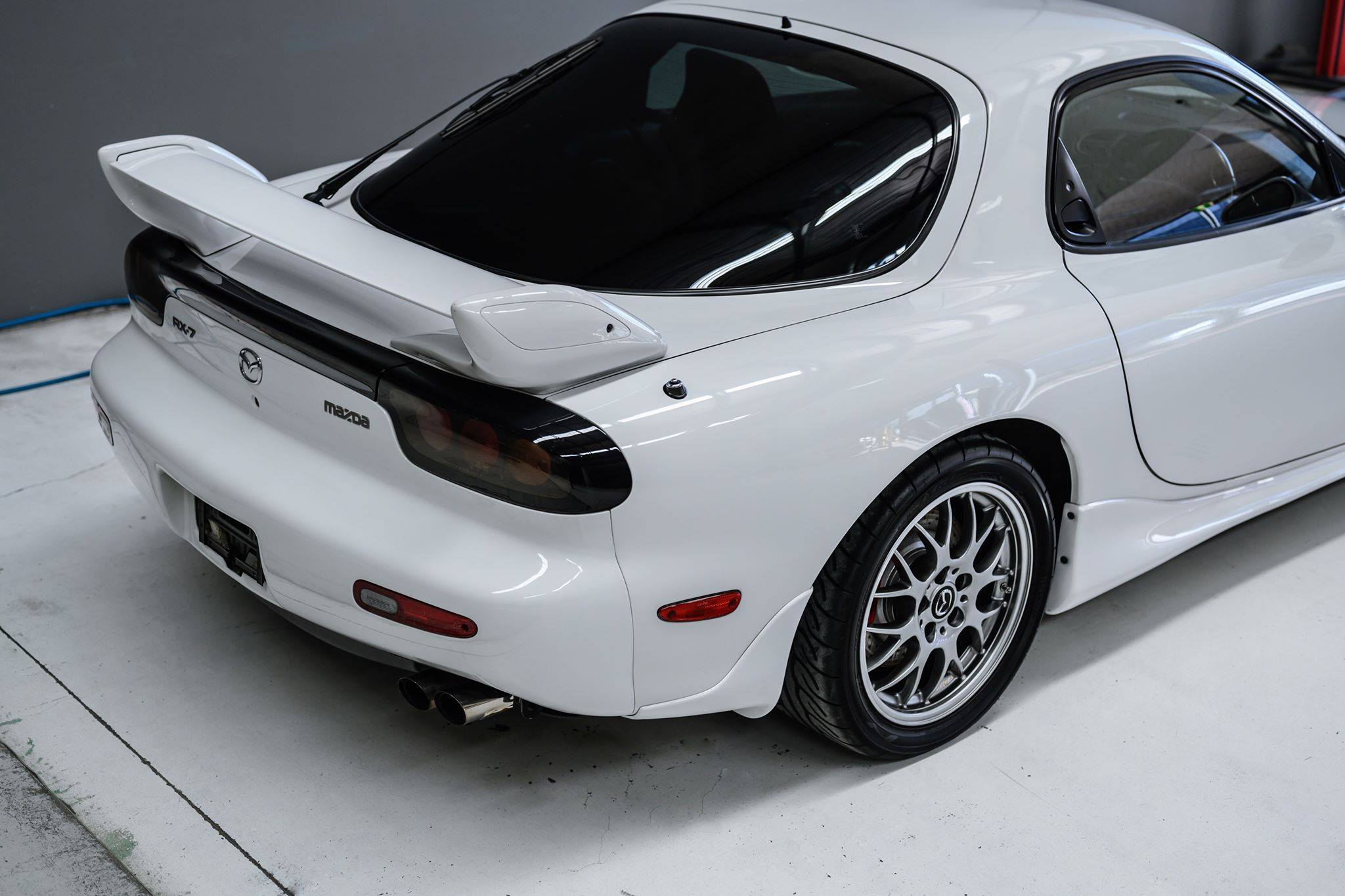 2002_Mazda_RX-7_Spirit-R_Type-A_sale_0011