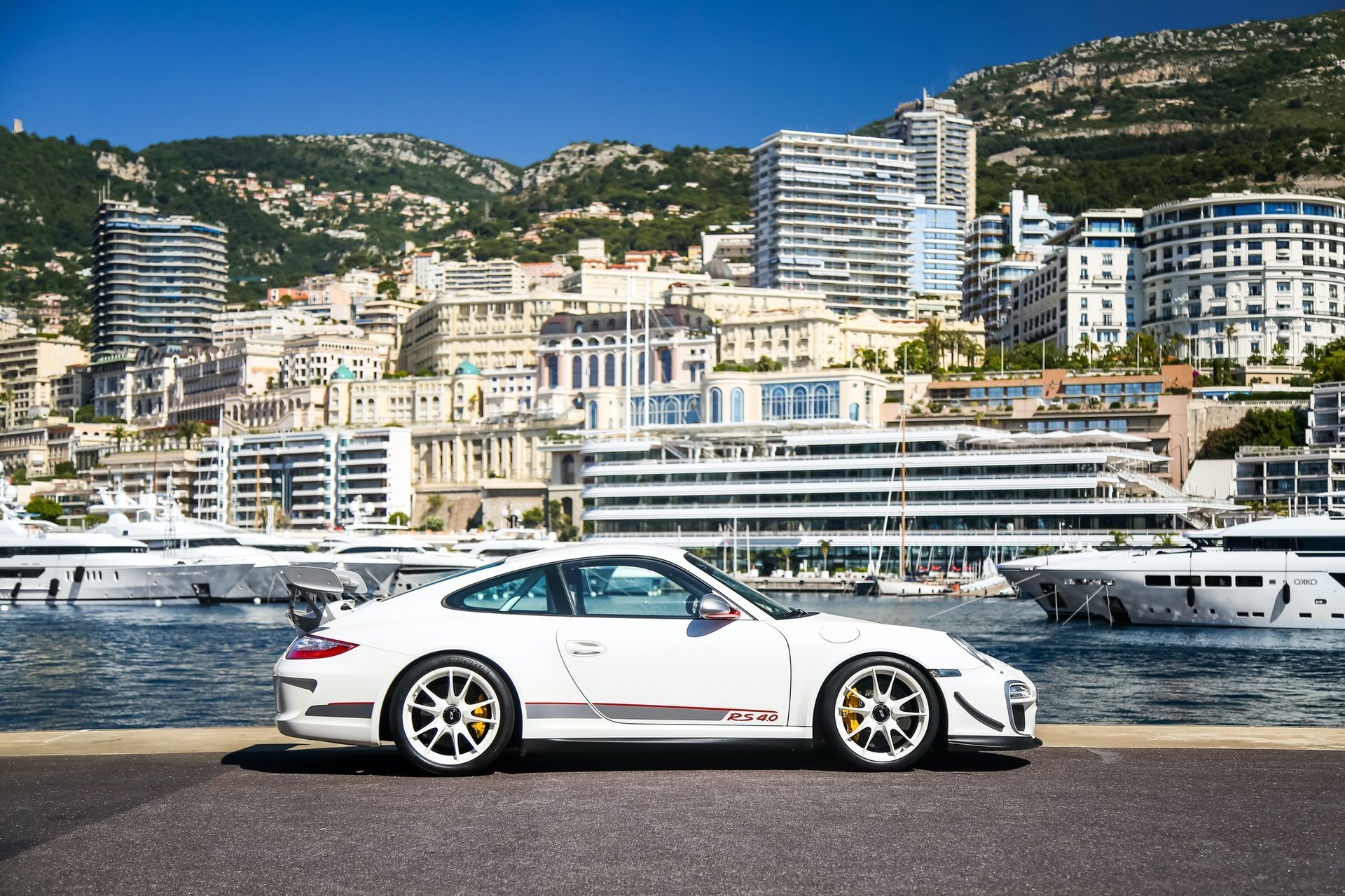2011_Porsche_911_GT3_RS_4.0_sale_0004