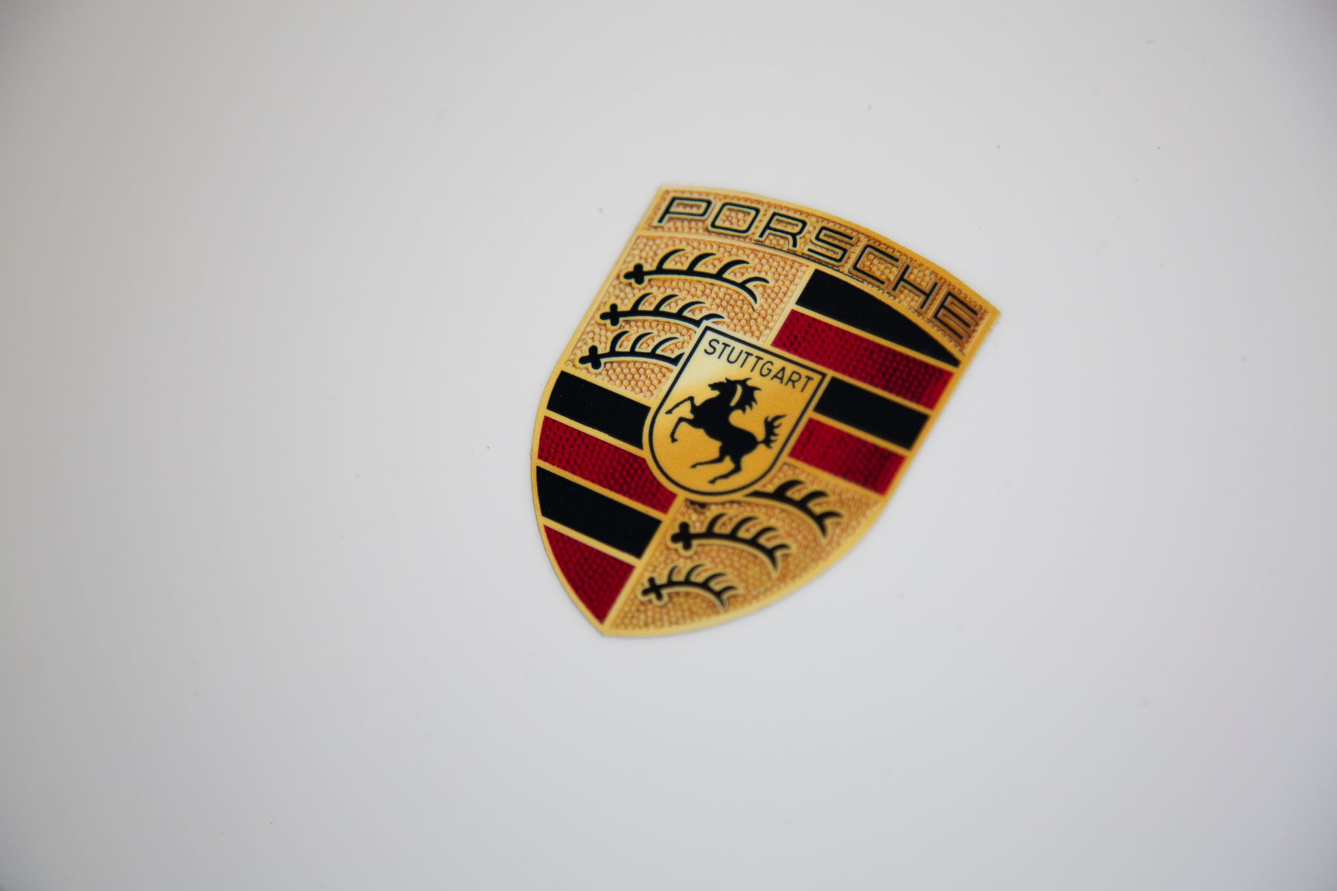 2020_Porsche_935_Martini_Livery_sale_0004
