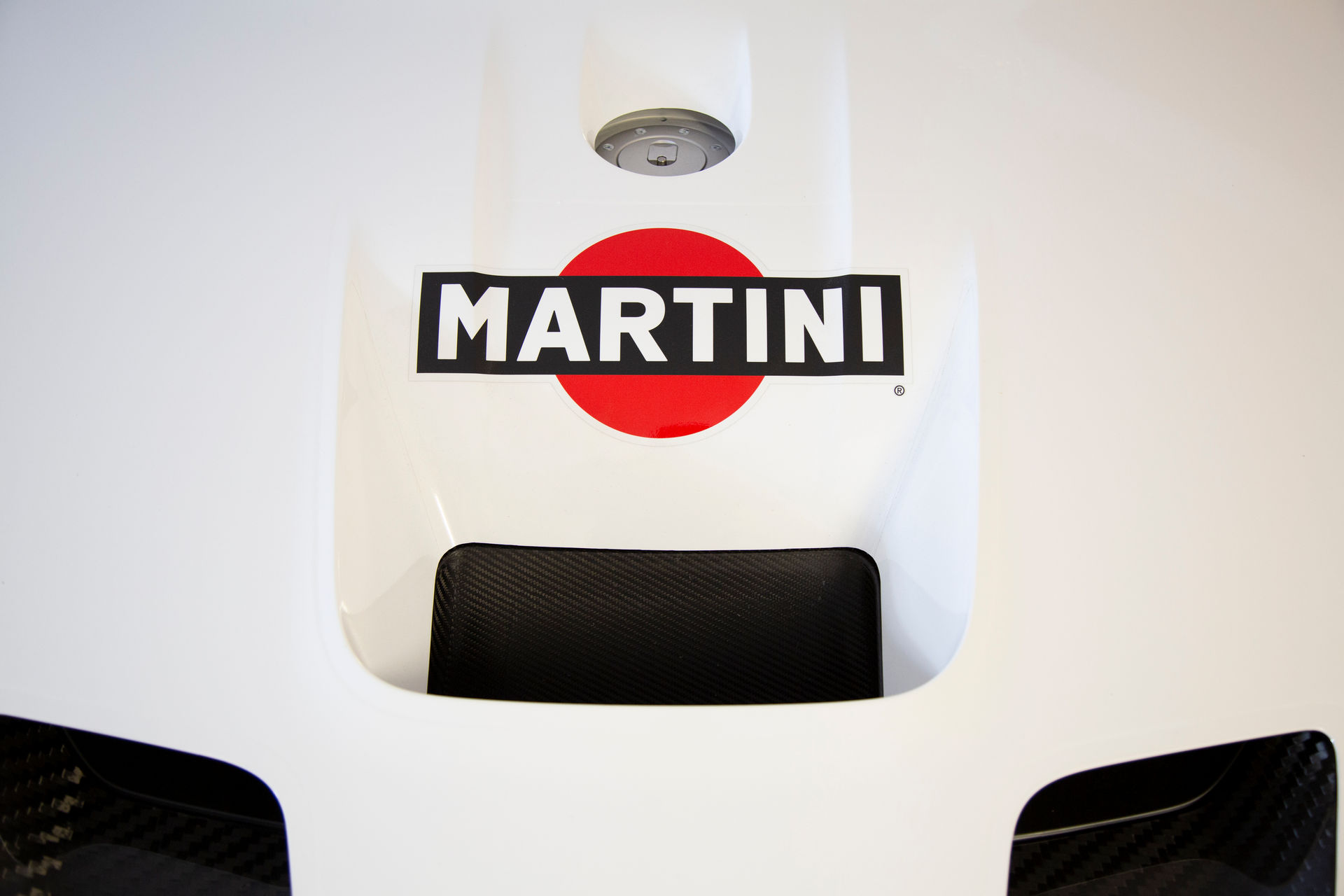 2020_Porsche_935_Martini_Livery_sale_0015