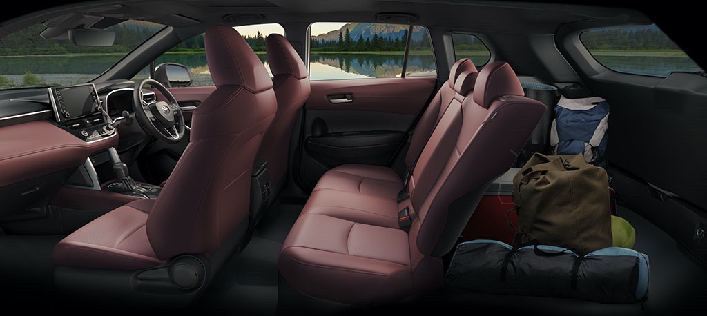 2021_Toyota_Corolla_Cross_0006