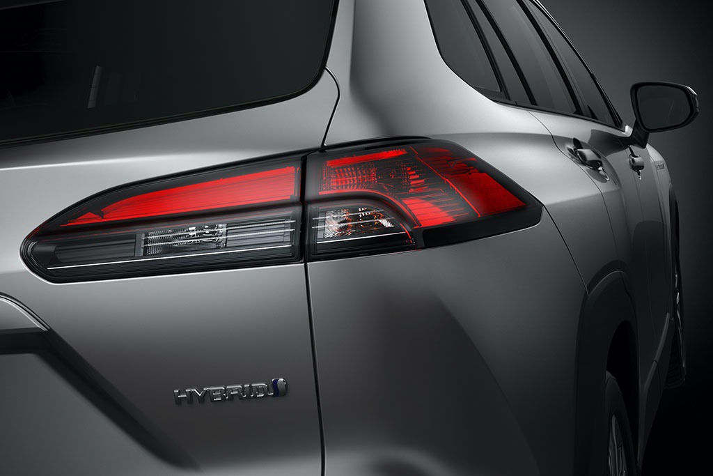 2021_Toyota_Corolla_Cross_0010