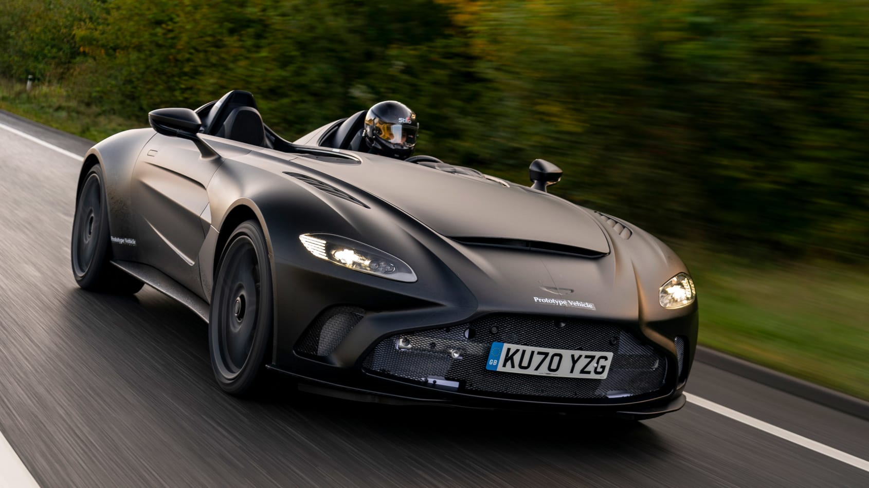 Aston_Martin_V12_Speedster_prototype_0003