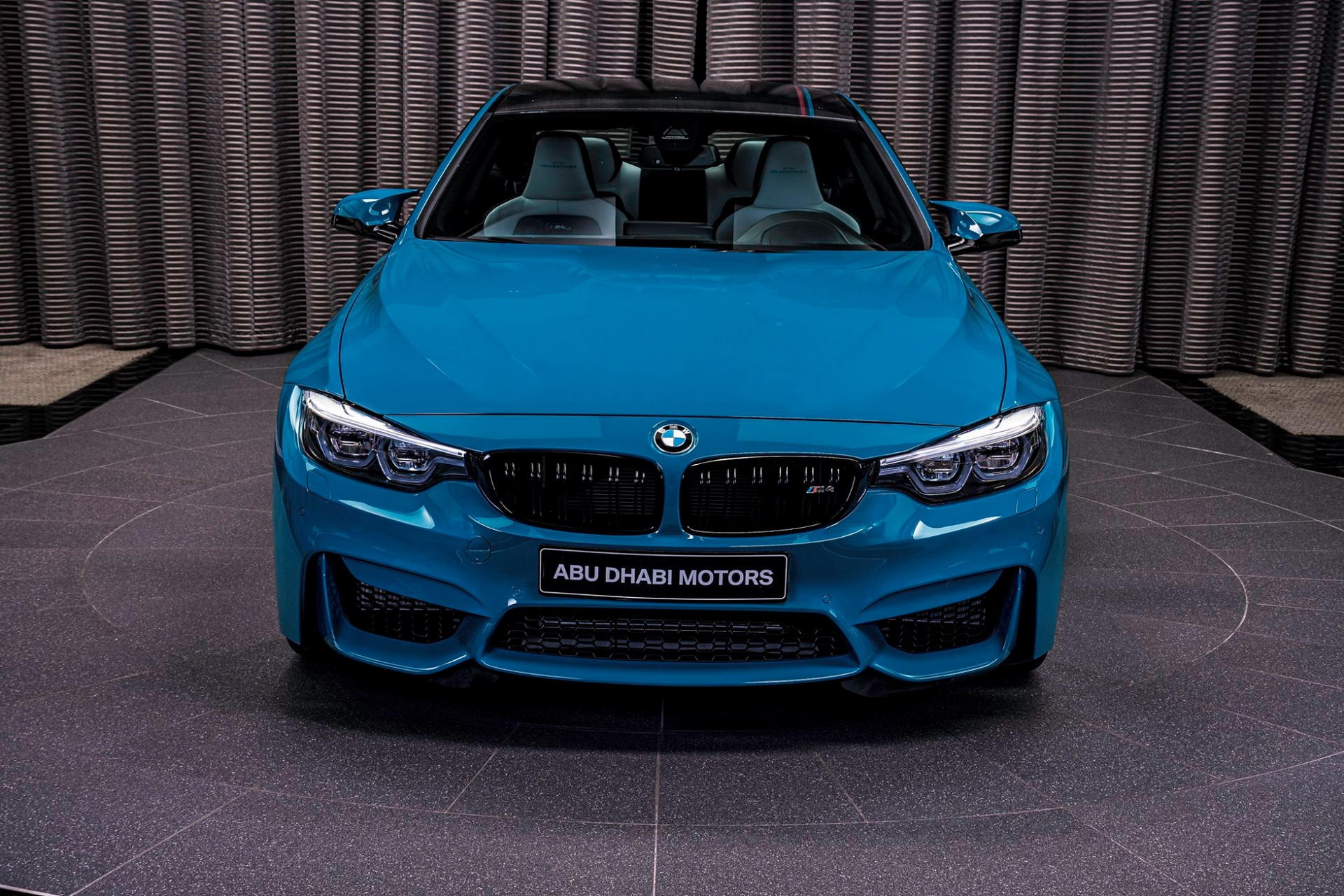 BMW-M4-Edition-M-Heritage-Abu-Dhabi-Motors-1