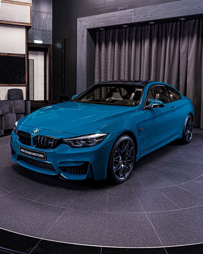 BMW-M4-Edition-M-Heritage-Abu-Dhabi-Motors-27
