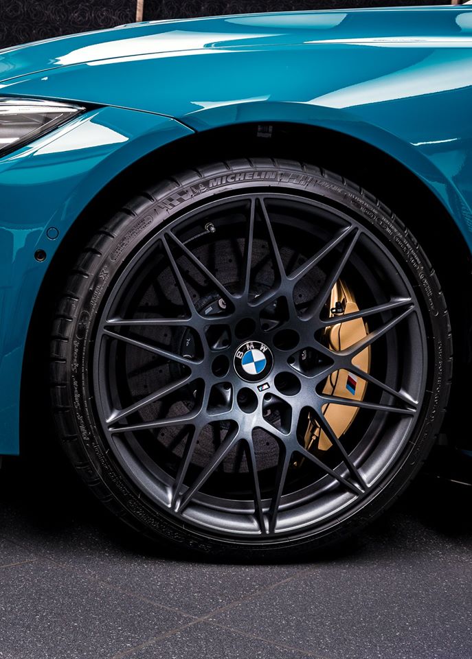 BMW-M4-Edition-M-Heritage-Abu-Dhabi-Motors-5