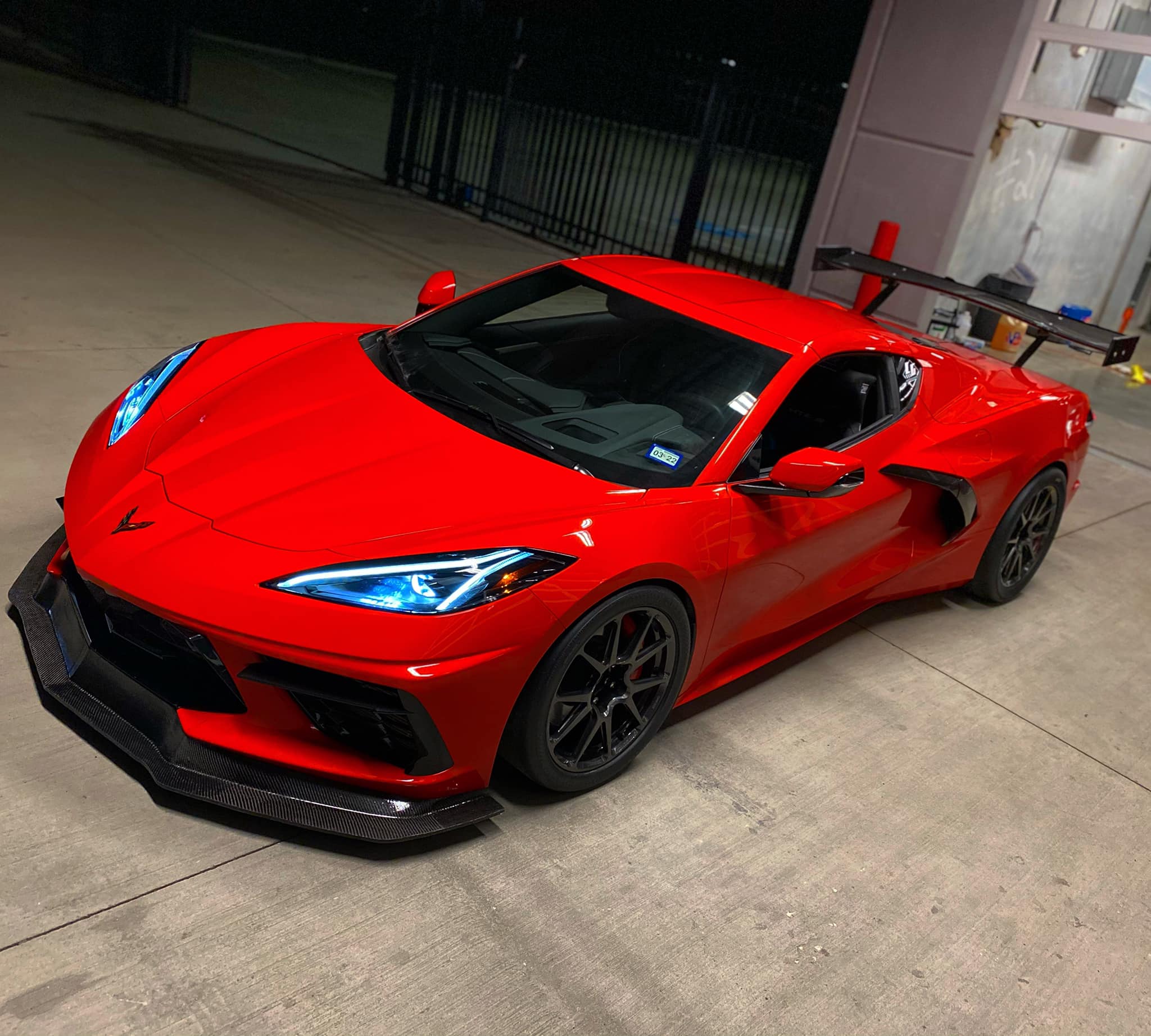 Chevrolet-Corvette-LG-Motorsports-4