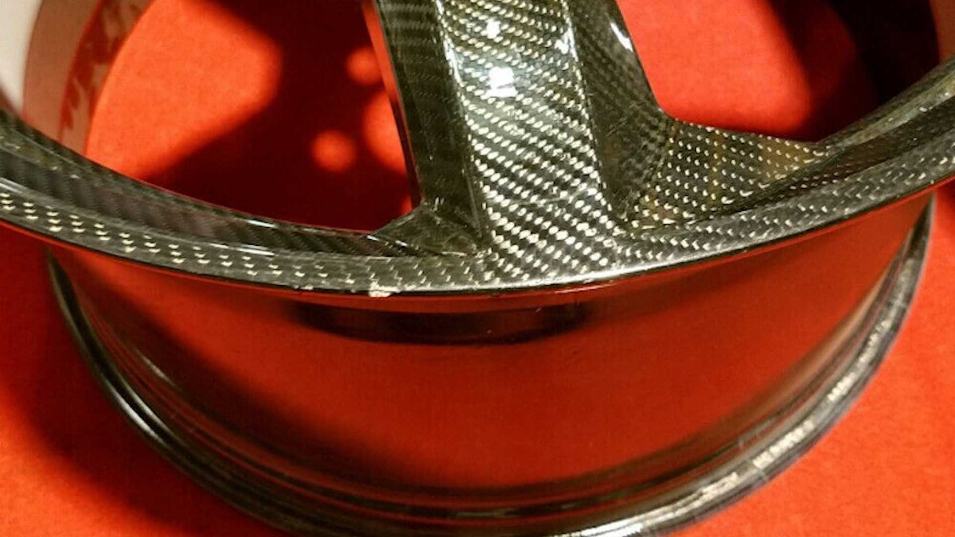 Corvette_C8_Z06_Carbon_Fiber_Wheels_0003