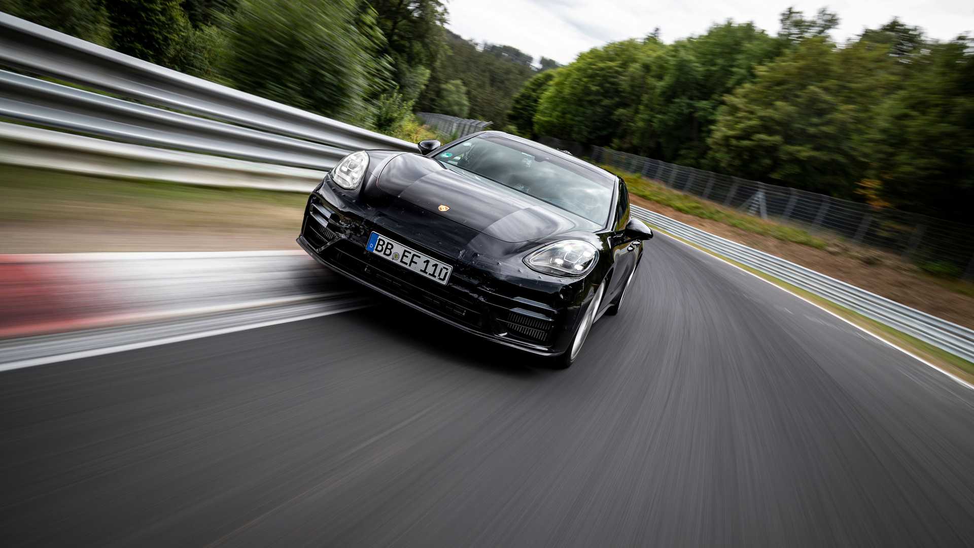 2021-porsche-panamera-sets-fastest-four-door-porsche-record-at-the-nurburgring-2