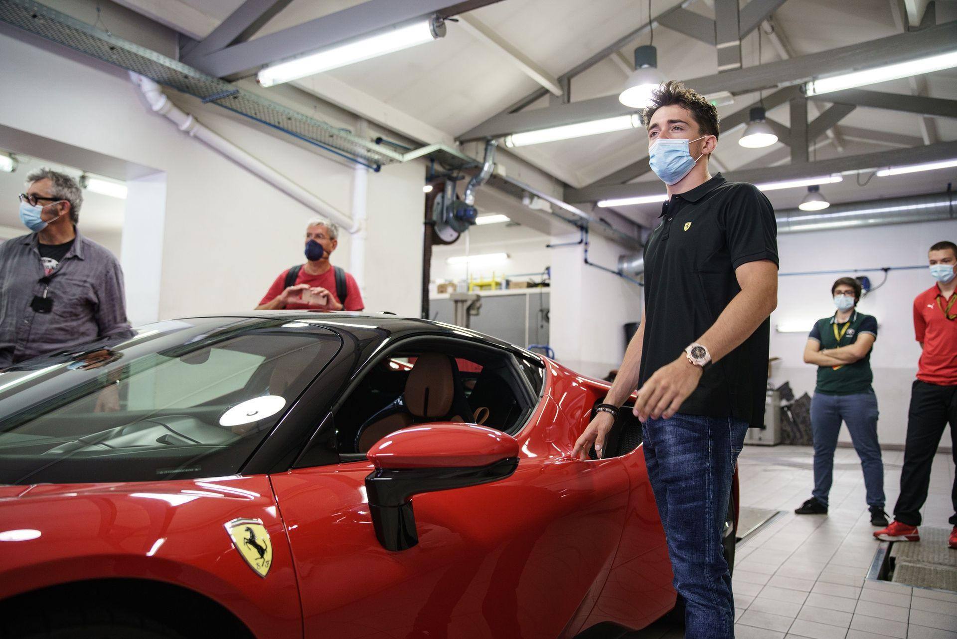 Ferrari_SF90_Stradale_Claude_Charles_Leclerc_Monaco_2020_0001